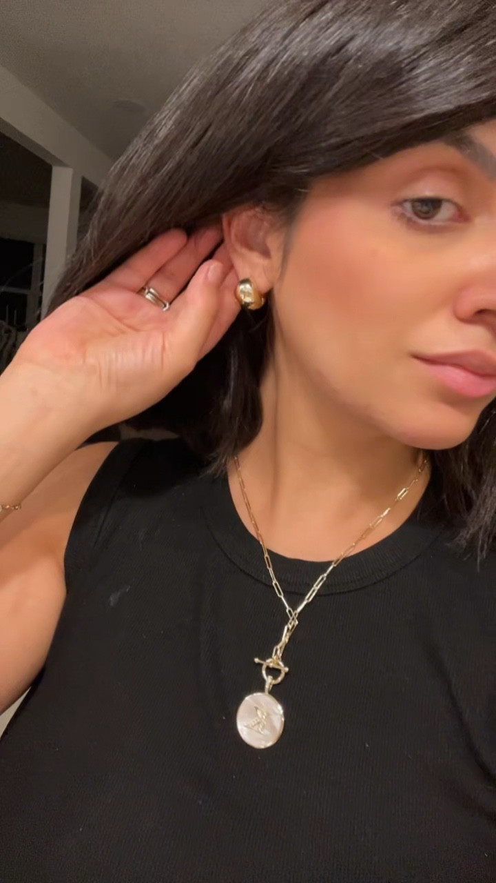 Use my code MAHFAM 

#LTKBeauty #LTKFindsUnder100 #LTKWorkwear