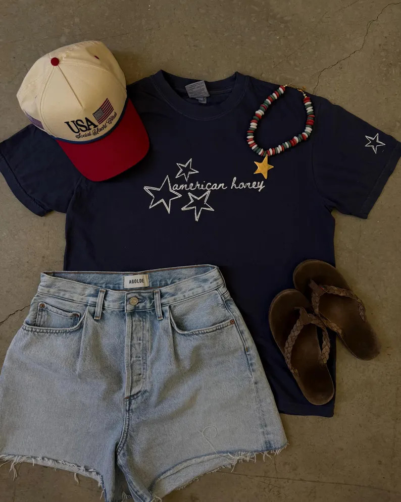 American Honey Comfort Colors Tee | Vintage Patriotic Graphic T-shirt | Americana Summer Shirt | ... | Etsy (Global)