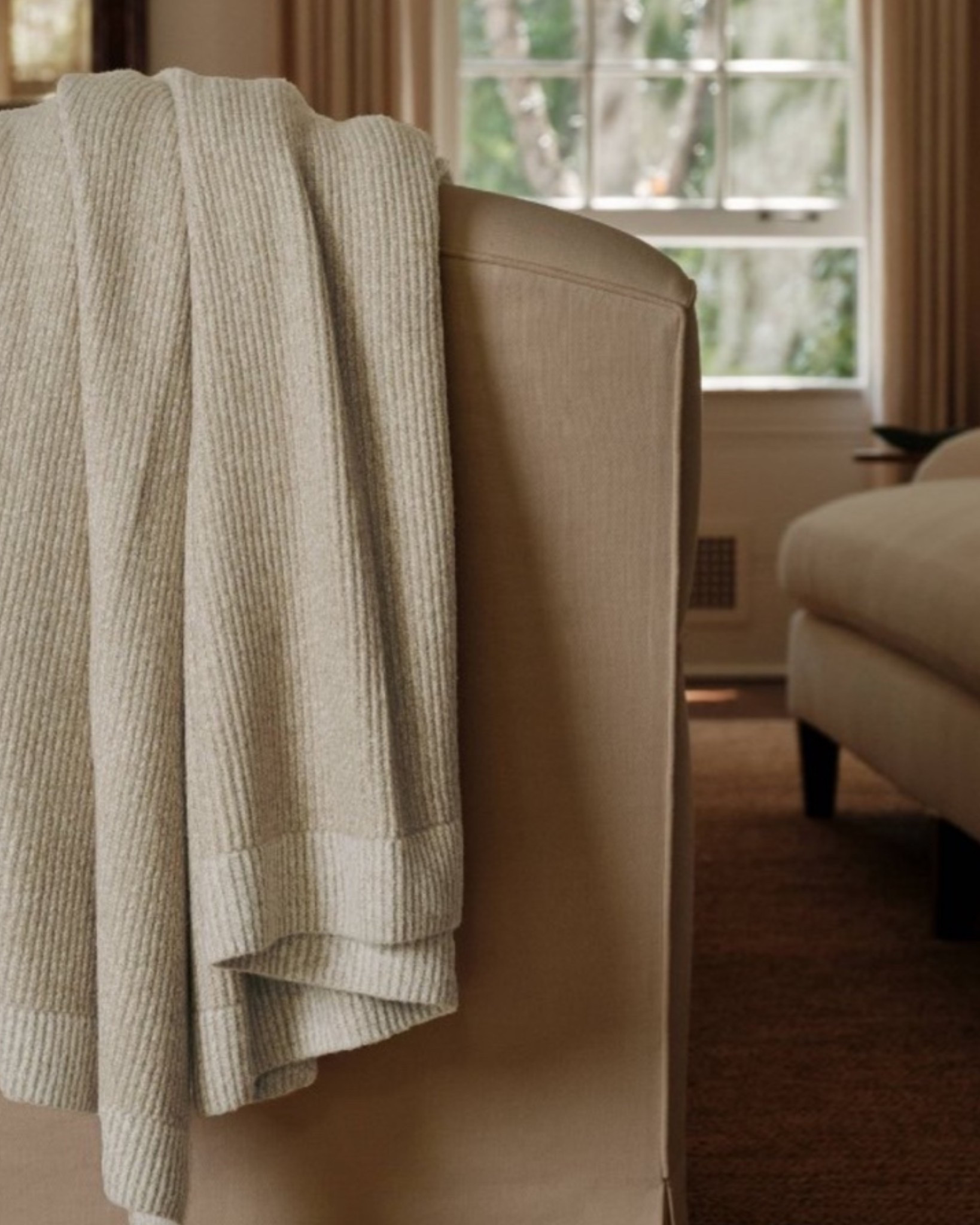 The new @thisoakhouse x Threshold collection is coming to Target on 9/13 🤎 Think warm woods, timeless textures, cozy neutrals + those perfectly collected pieces that make a home feel layered and lived-in. Such a beautiful collection for heading into fall!

Launching September 13th at Target — save your favorites now so you’re ready to shop! 

#TargetStyle #TargetHome #Threshold #ThisOakHouse #FallHomeDecor #CozyHome #NeutralHomeDecor #HomeDecorFinds #TargetFinds #FallDecor

Kitchen ideas, kitchen design, kitchen interior, living room designs, room ideas, room decor, Nancy Meyers aesthetic, Nancy Meyers bedroom, Nancy Meyers home decor, Nancy meyers aesthetic, Nancy meyers interiors, Nancy Meyers aesthetics, Nancy meyers bedroom, Nancy meyers living room, Nancy meyers kitchen, Nancy meyers interiors inspiration, Nancy meyers bathroom, Nancy meyers home, Nancy meyers interiors living room, Nancy meyers home decor, Nancy meyers decor, Nancy meyers home decor book, Nancy meyers book, Nancy meyers wall art

#LTKSeasonal #LTKHome #LTKdayinmylife