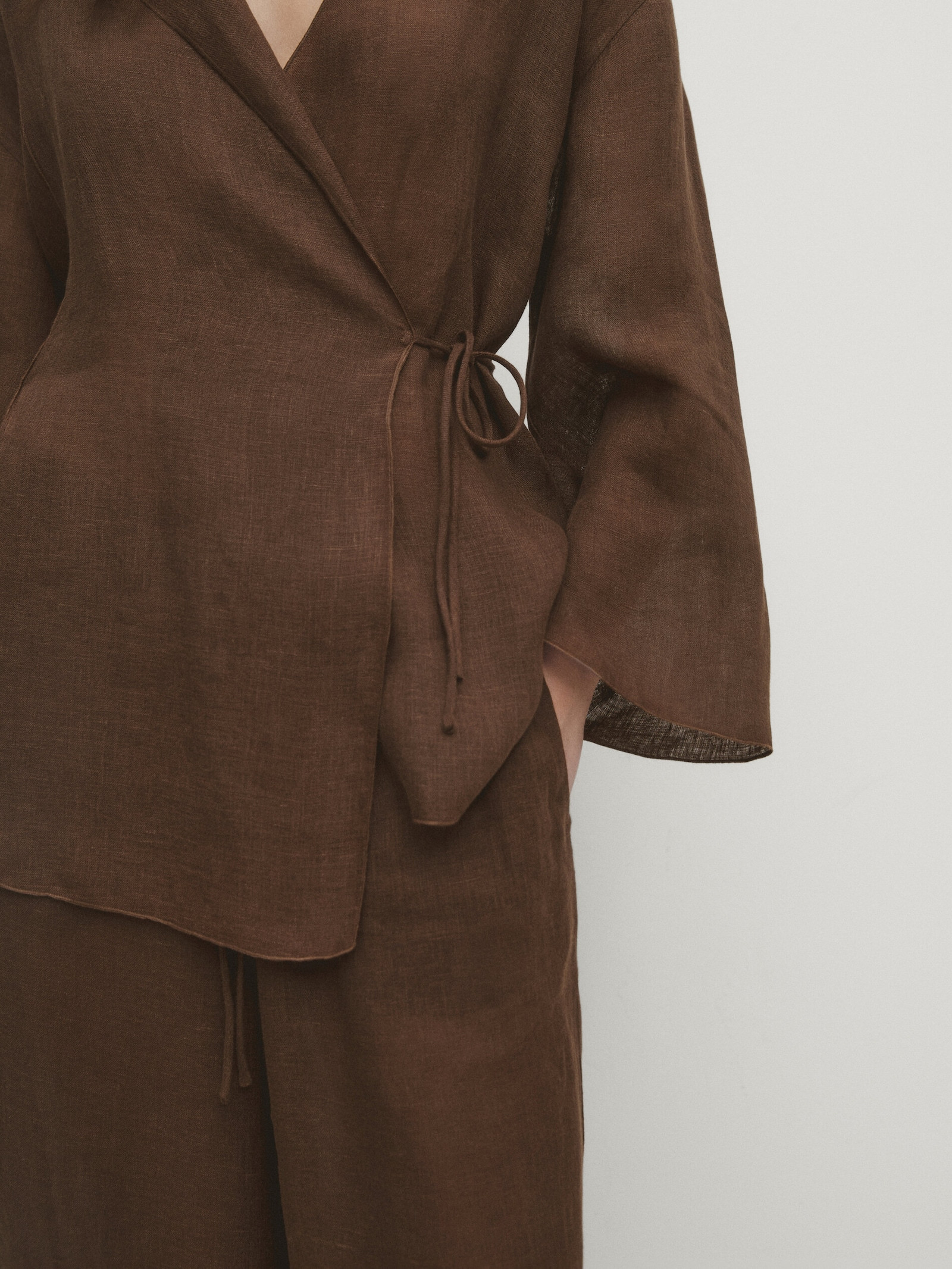 100% linen flowing crossover kimono with vent details | Massimo Dutti UK
