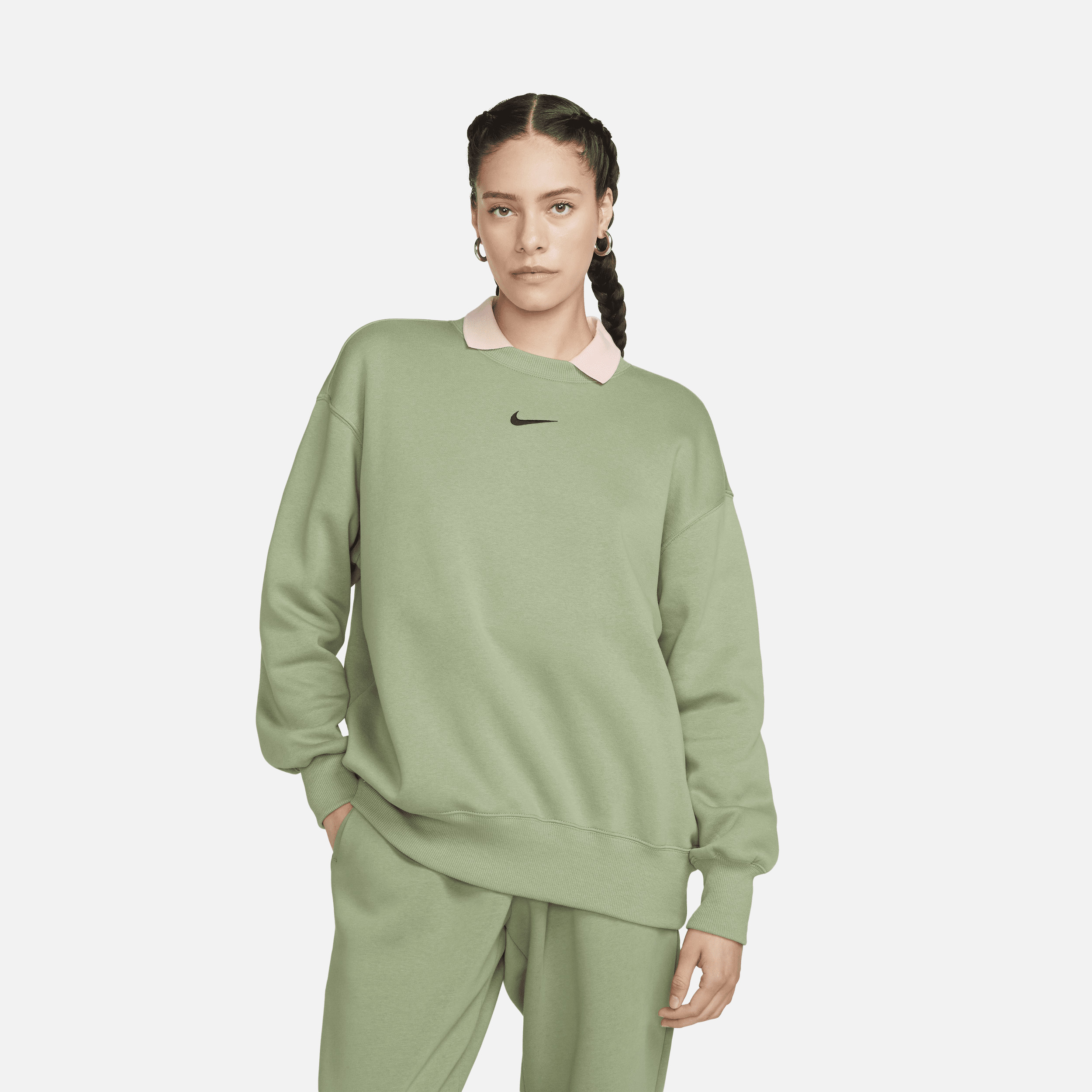 Women's Nike Sportswear Phoenix Fleece Oversized Crew-Neck Sweatshirt in Green, Size: Small | DQ5733-386 | Nike (US)