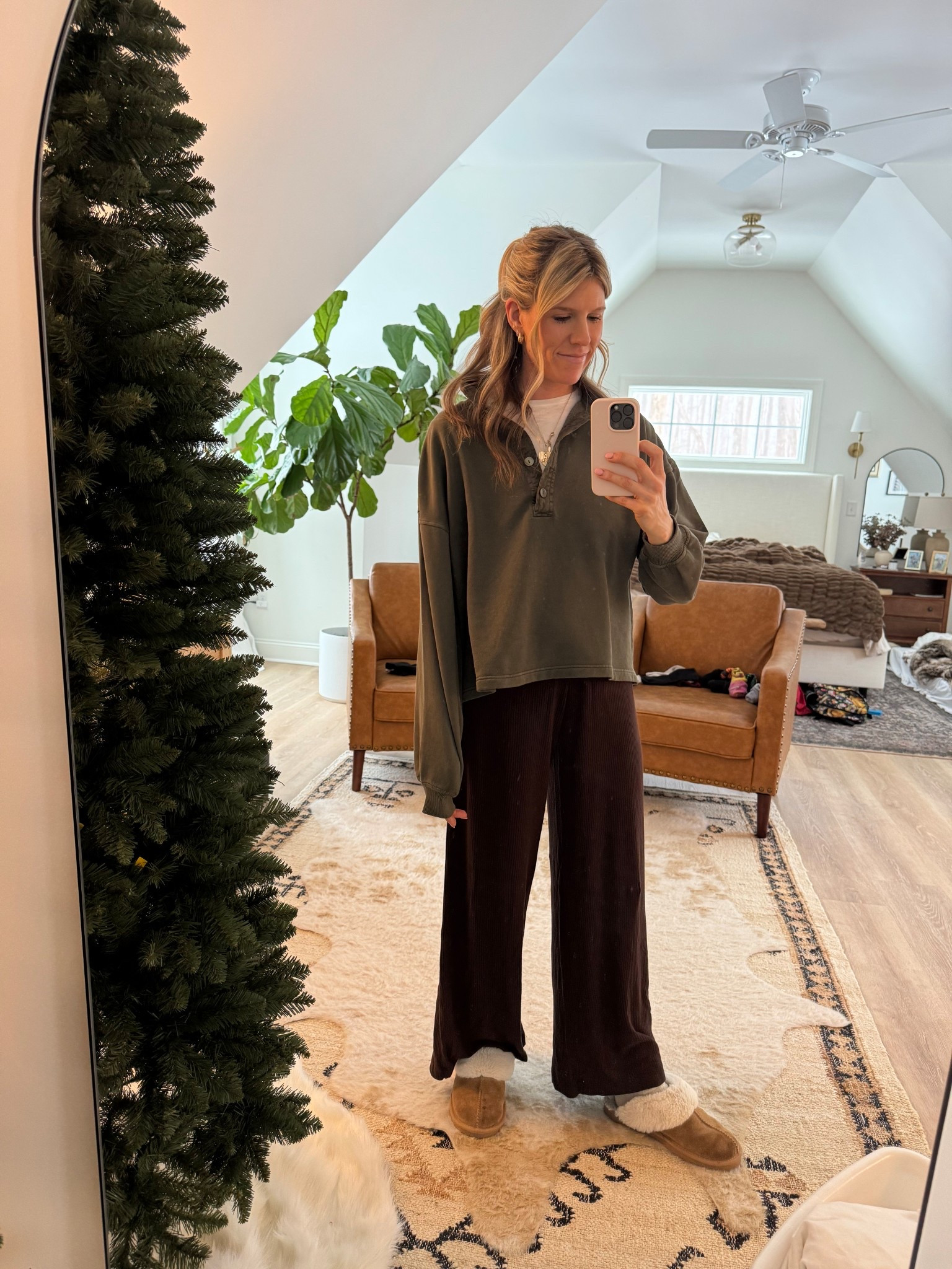 Cozy snow day!❄️ Love this top so much & it comes in a bunch of colors! Runs big so got an XS. These are my go-to lounge pants & the slippers I never take off👌🏻

#LTKgrwm #LTKmomlife #LTKootd
