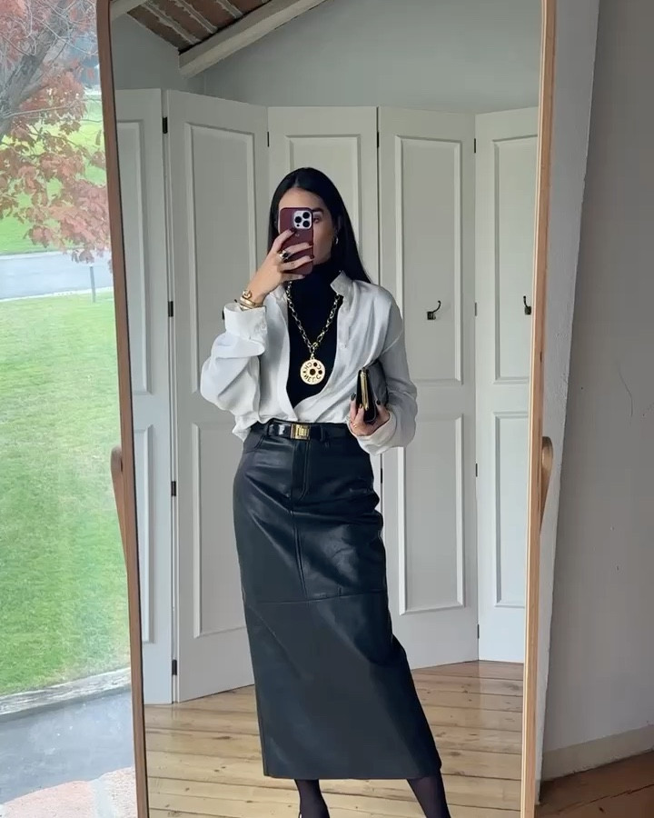 White shirt + Faux Leather moment🫰🏼

#LTKCyberWeek #LTKSeasonal #LTKHoliday