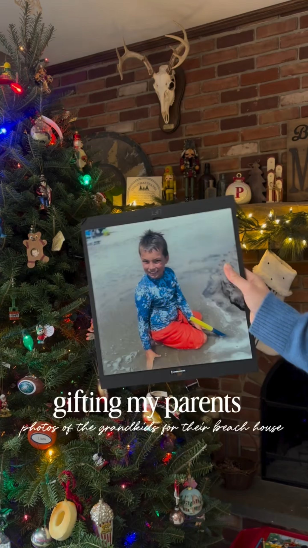 My parents have been looking for the perfect decoration for their big empty wall at the beach house and after my mom saw our @fractureme prints last month & loved them - I thought this is what I’ll gift them this year! 

They are printed on glass and lay flat to the wall. So pretty!! They are linked in my @shop.ltk 

#gift #photography #thoughtfulgift #grandparentgift #giftideas