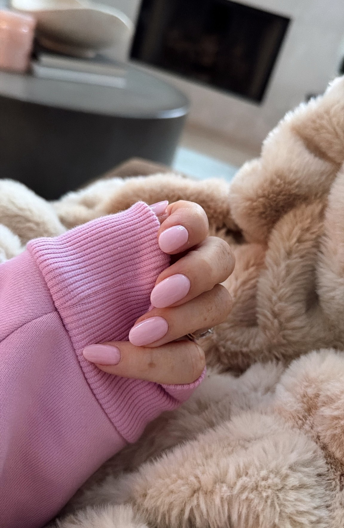 My favorite soft pink nail combo 🤍
Two coats of OPI Mod About You + one coat of Funny Bunny on top.
I did dip powder, but this works with regular, gel, or dip.
The prettiest, clean pink every time 💅✨




#LTKselfcare #LTKBeauty #LTKValentine