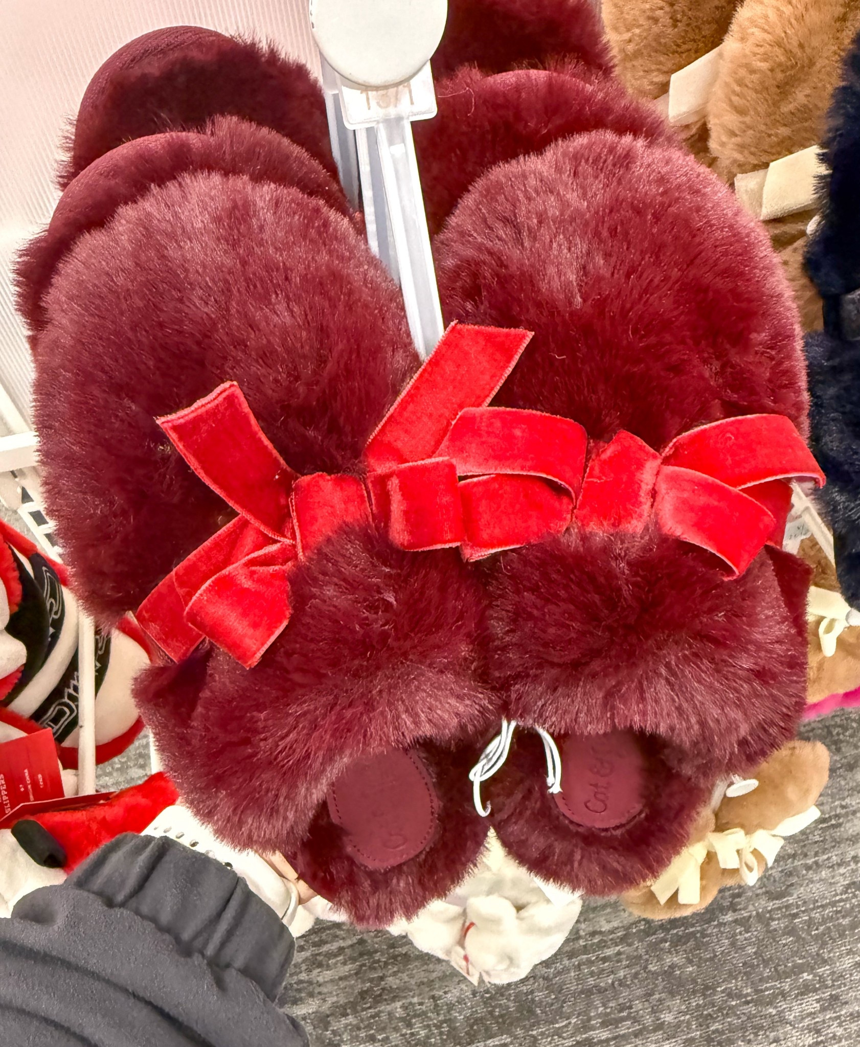 Cute $10 bow slippers in tons of colors 

#LTKFindsUnder50 #LTKFindsUnder100 #LTKGiftGuide