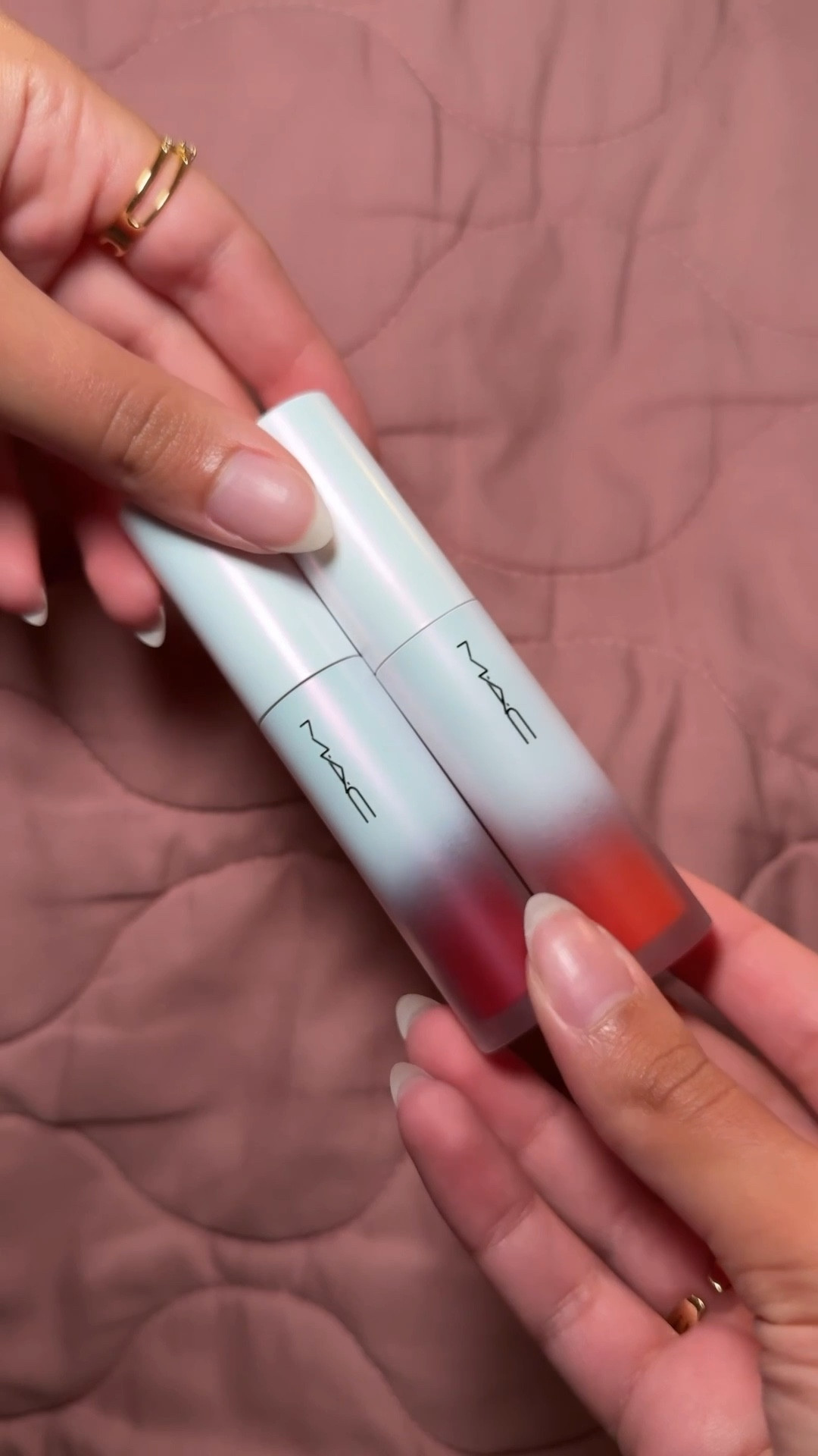 Try MAC Strobe Bean Liquid Blush with me ✨
.
Created the perfect sunset spritz look with it ✨
.
Shades:
Good Vibes
Apricot Jelly
.
🔖 Subscribe to my LTK for more
.
🔖 Follow @its.sandyibrahim for more

#LTKSummerEdit #LTKFindsUnder50 #LTKBeauty