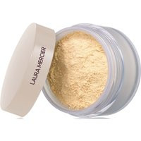 Laura Mercier - Translucent Loose Setting Powder Ultra-Blur 20g (Various Shades) - Translucent Honey | Cult Beauty