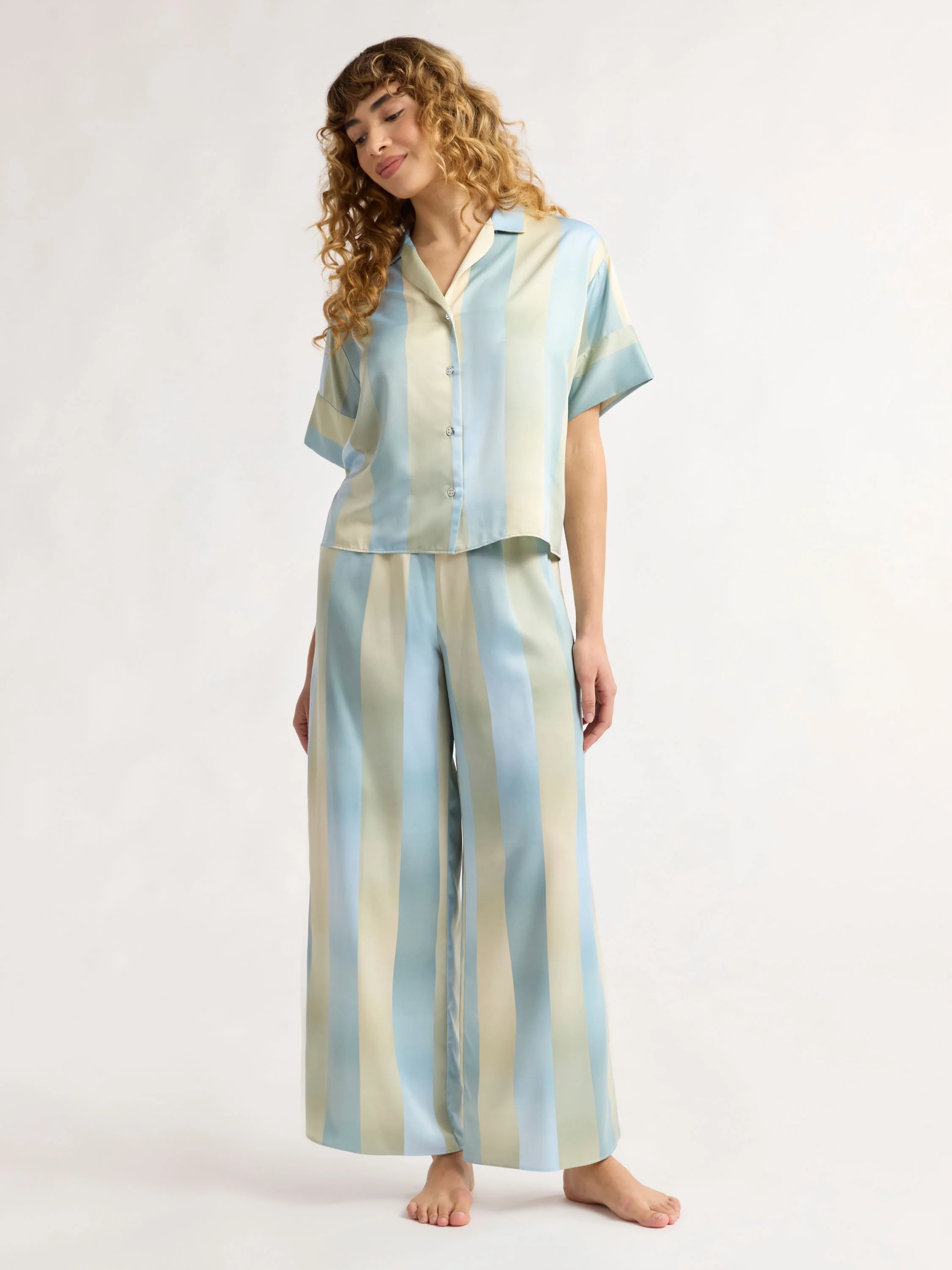 Joyspun Women’s and Women’s Plus Stretch Satin Pajama Set, Sizes S to 3X | Walmart (US)