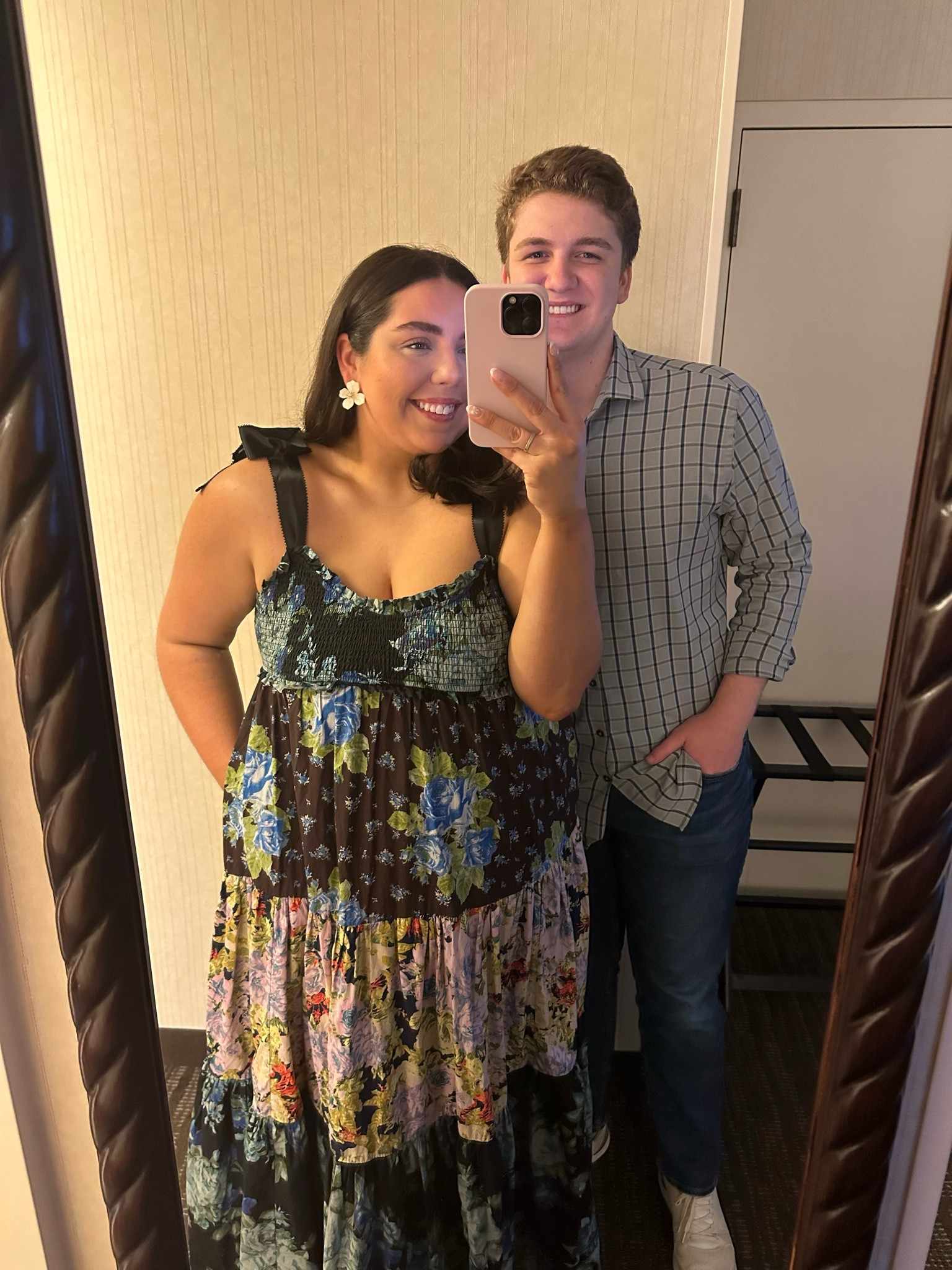 d8 night🩵🤍

#LTKstyletip #LTKSpringSale #LTKmidsize