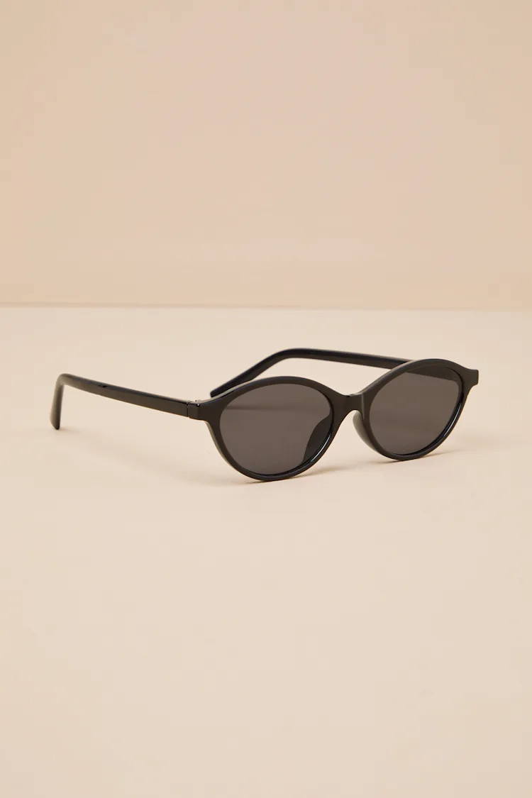 Kamari Black Oval Sunglasses | Lulus