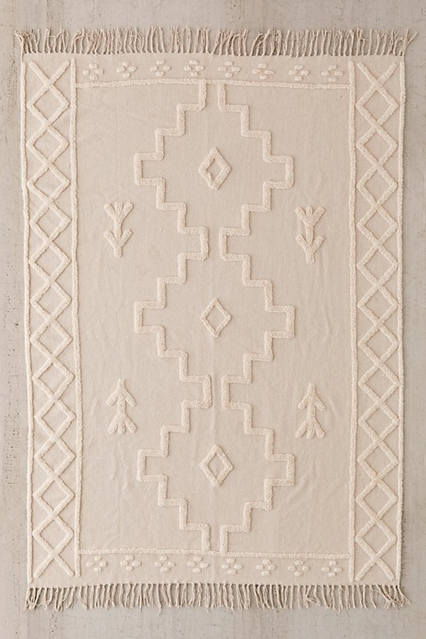 Isidora Tufted Rug - Beige 6 X 9 at Urban Outfitters | Urban Outfitters (US and RoW)