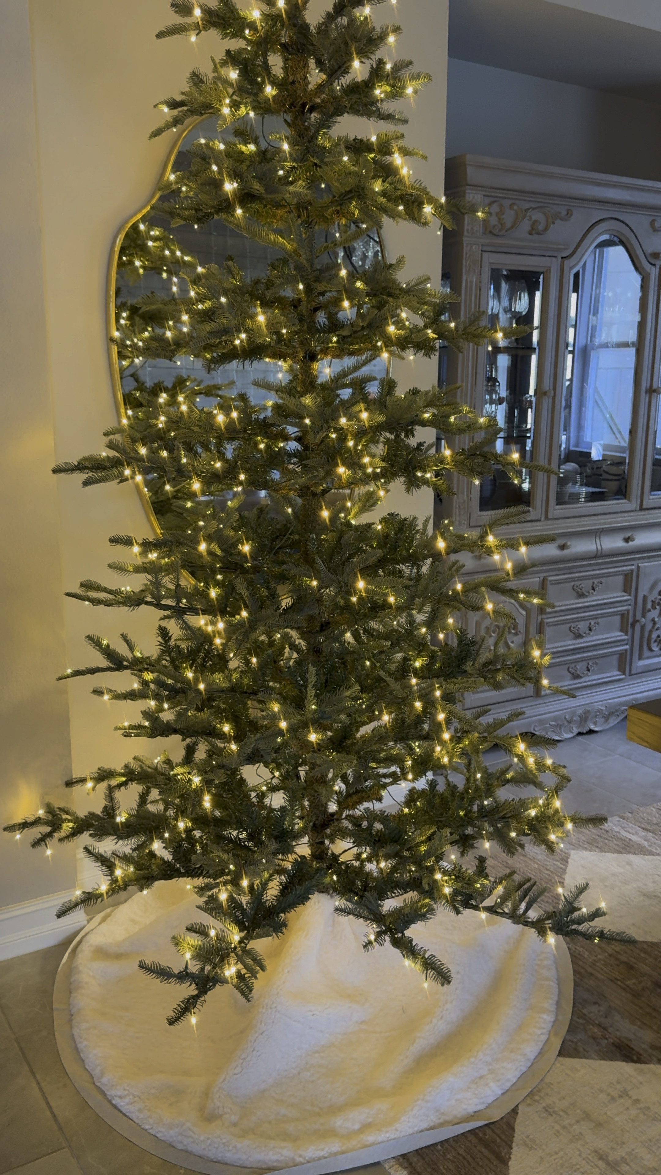 I love this tree! It is the perfect minimalistic whimsical tree. I love all of the different light functions including twinkle. I love that it comes with a remote. This is the 9 foot king Noble fir.


King of Christmas, King Noble fir Christmas tree, twinkle light Christmas tree, realistic Christmas tree, Sherpa tree skirt, mcGee and Co tree skirt

#LTKHoliday #LTKhome