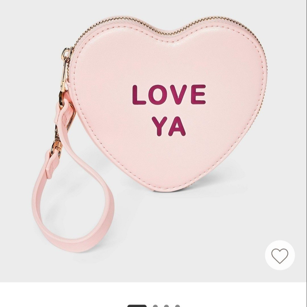 OMG MUST HAVE VALENTINES DAY WRISTLETS!! 💕💕

#LTKGiftGuide #LTKU #LTKSaleAlert