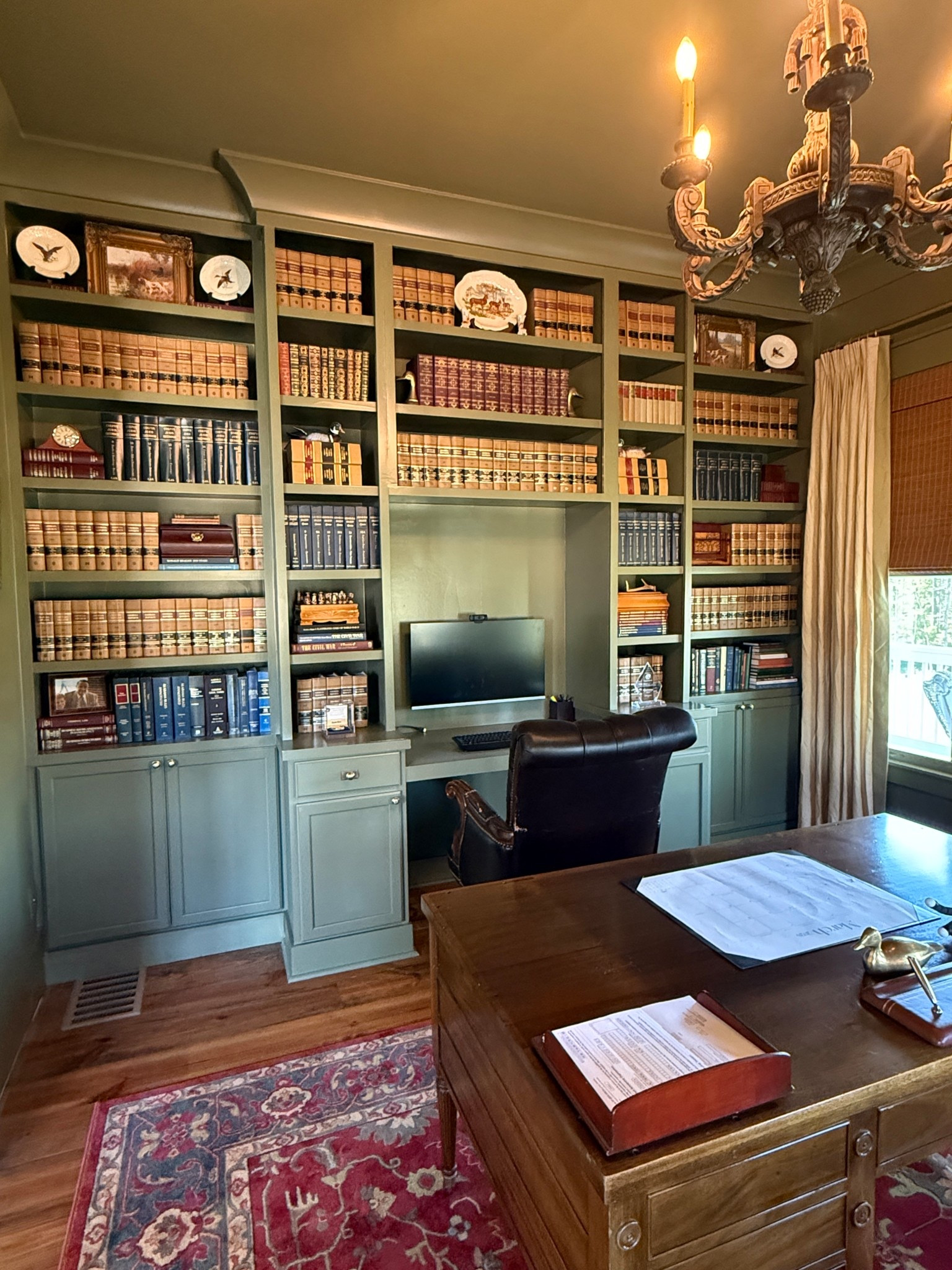 Everything we used to build our home office built-ins! 

#LTKHome