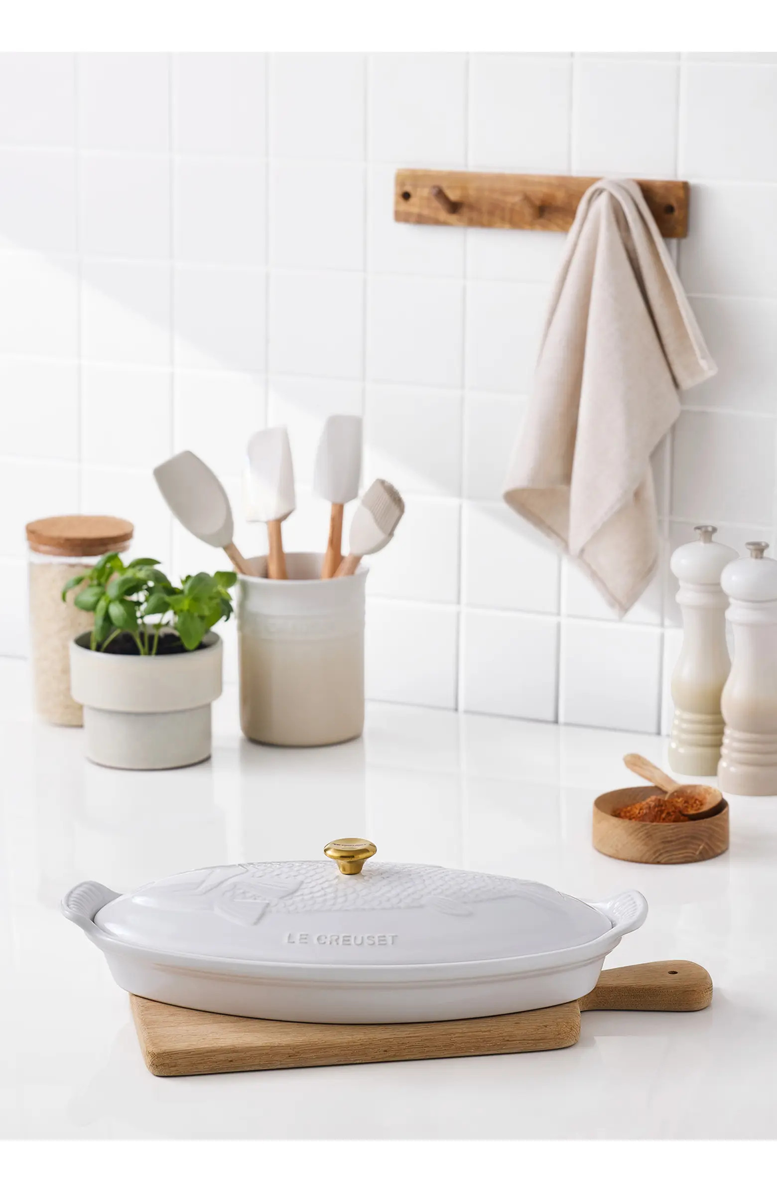 Heritage Covered Stoneware Fish Baker | Nordstrom