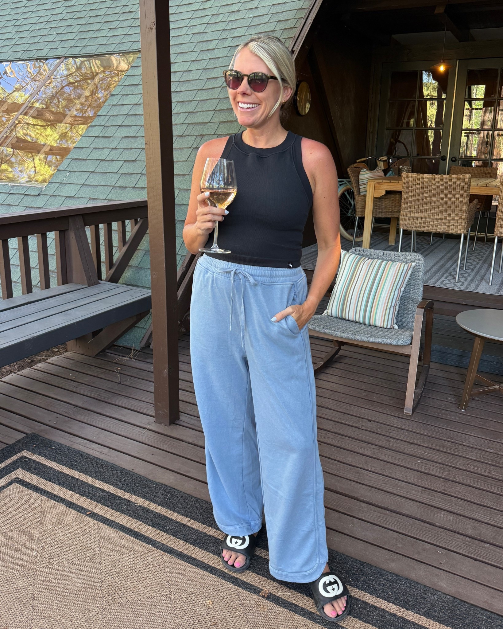 Blue sweatpants 20% off for cyber Monday 

#LTKCyberWeek #LTKHoliday #LTKSaleAlert