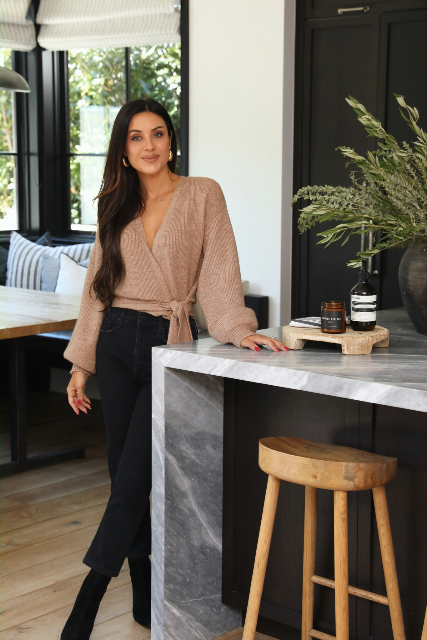 The budget friendly sweater I’ll be wearing this thanksgiving 👌🏻 wearing an XS

#LTKfindsunder100 #LTKSeasonal #LTKsalealert