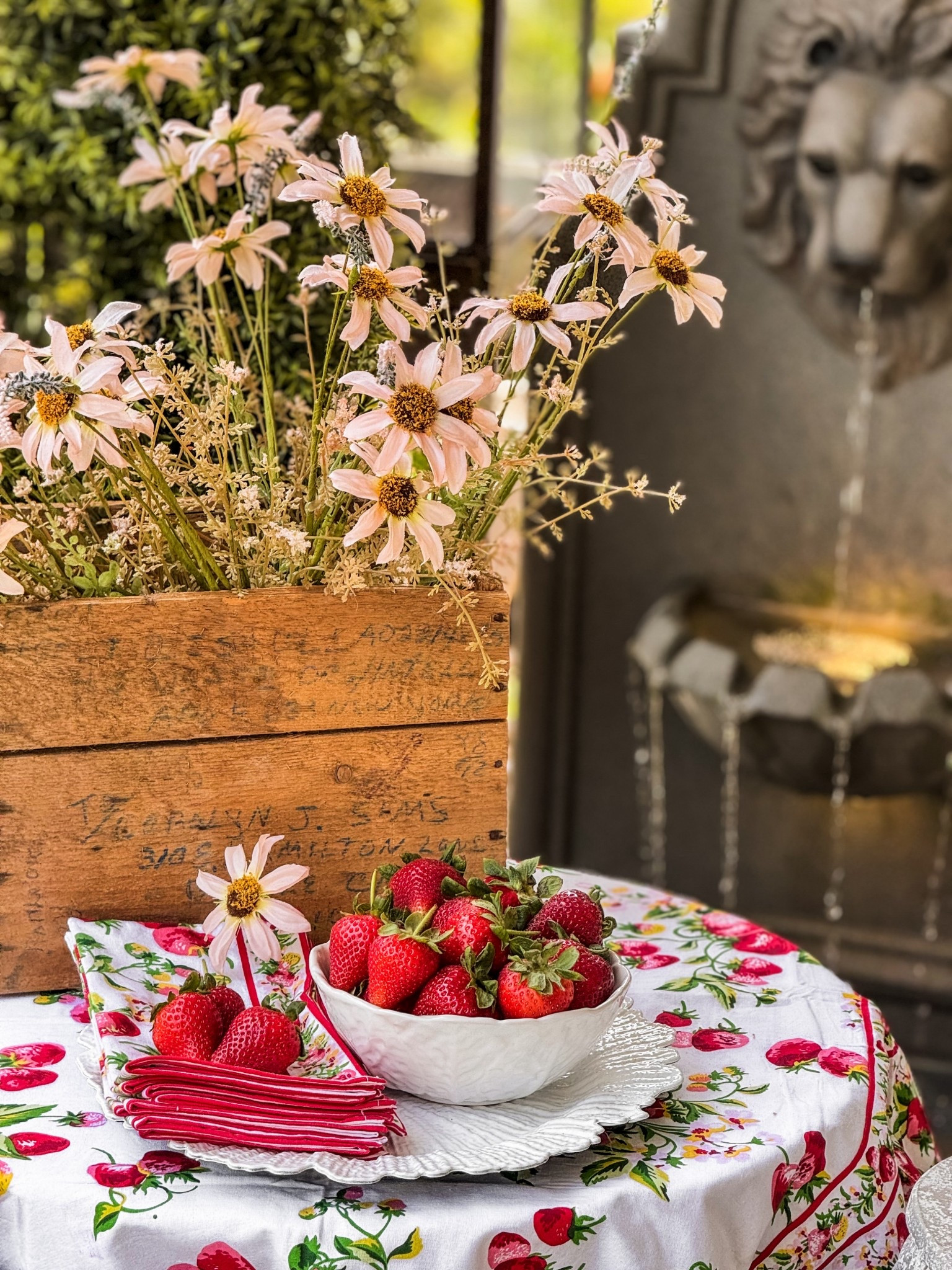 Spring time sweetness. ❤️ @Antique Farm House 

#LTKSeasonal #LTKHome
