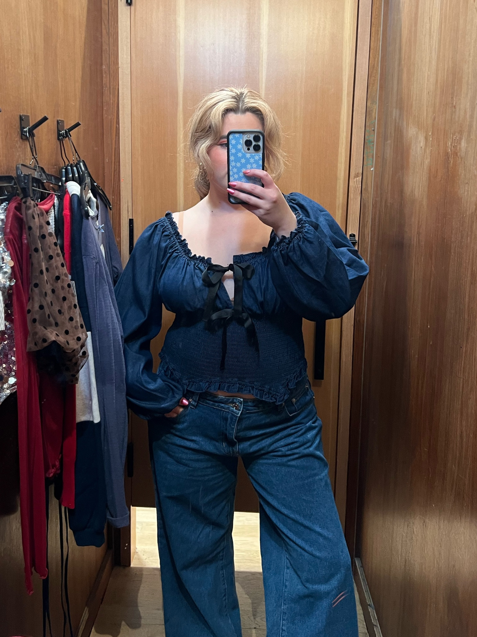 Kimchi Blue Marley Bow front long sleeve, wearing size M 🎀

#LTKSaleAlert #LTKStyleTip #LTKFindsUnder50