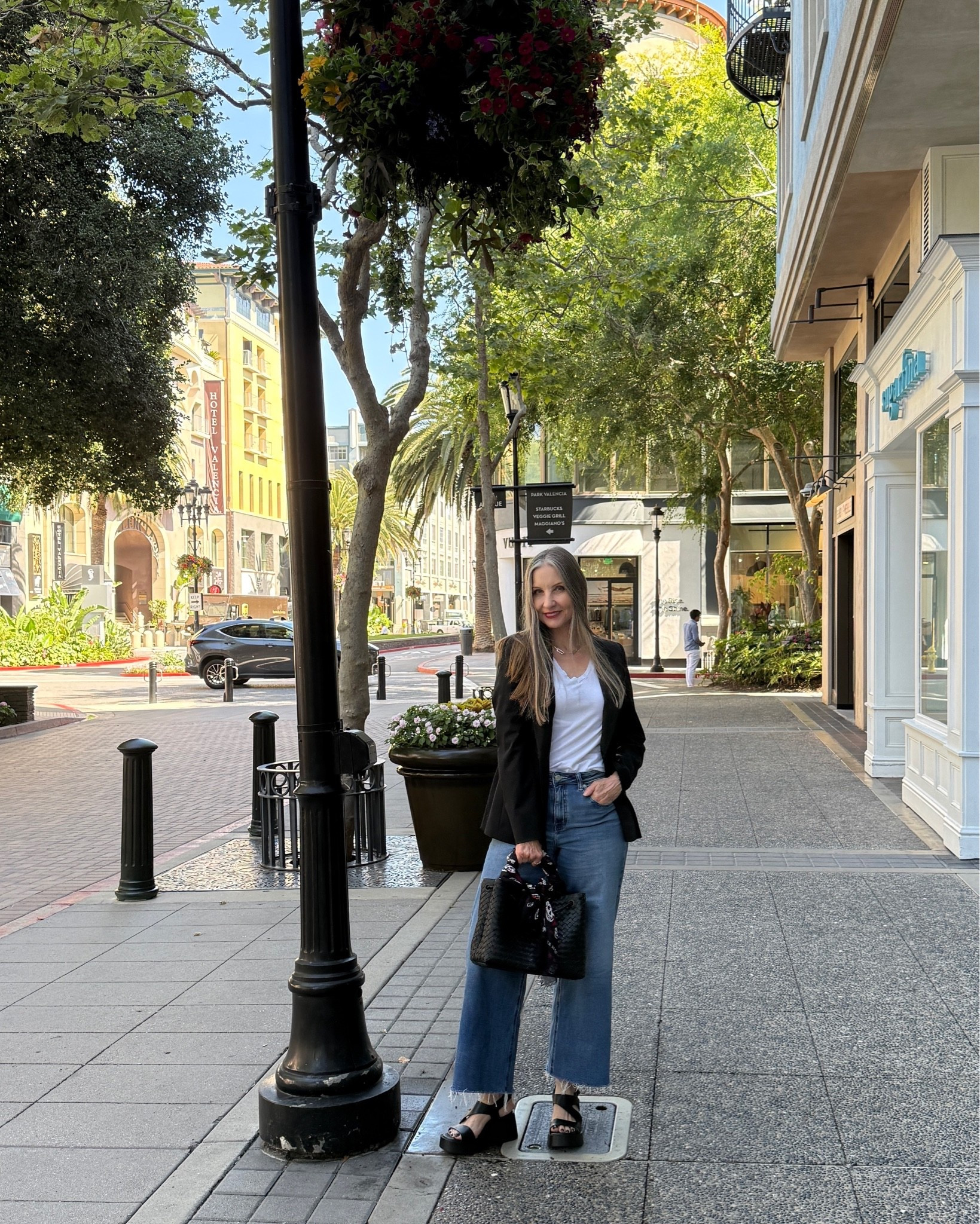 Simple chic outfit, capsule wardrobe pieces, minimalist outfit, #lessismore #ootd #styleover50

#LTKOver40 #LTKdayinmylife #LTKootd