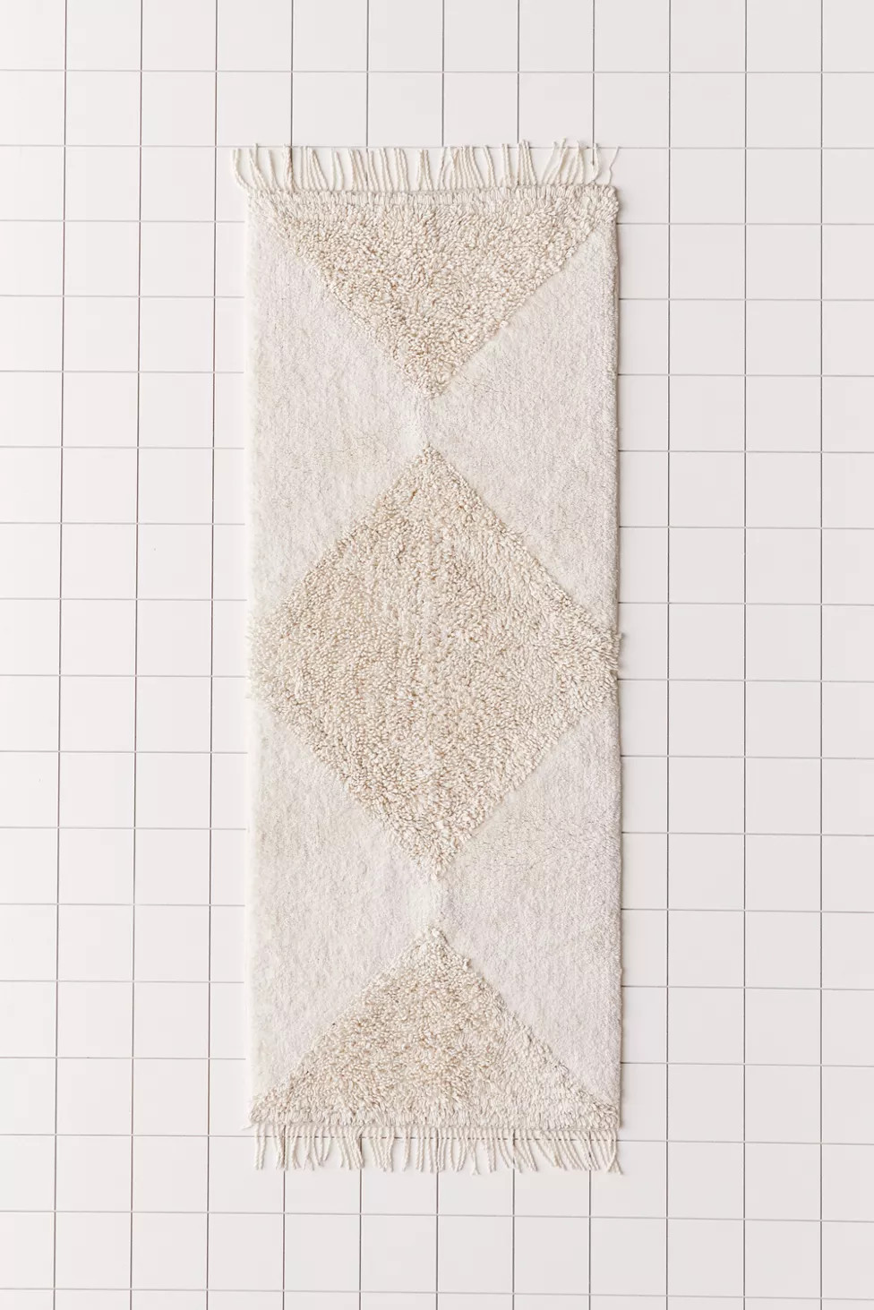 Looped Geo Runner Bath Mat | Urban Outfitters (US and RoW)