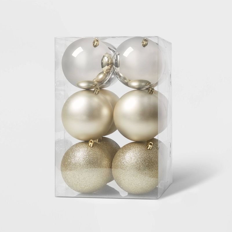 12ct Round Plastic Christmas Tree Ornament Set - Wondershop™ | Target