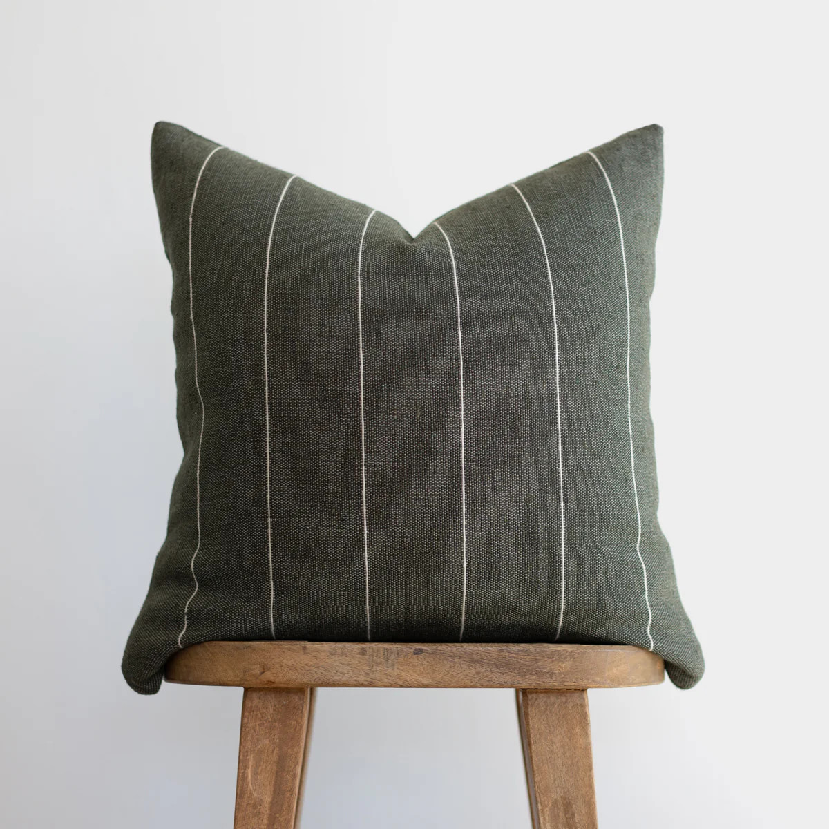 Wren in Moss - 22" | 26" Moroccan Pillow Cover | Woven Nook