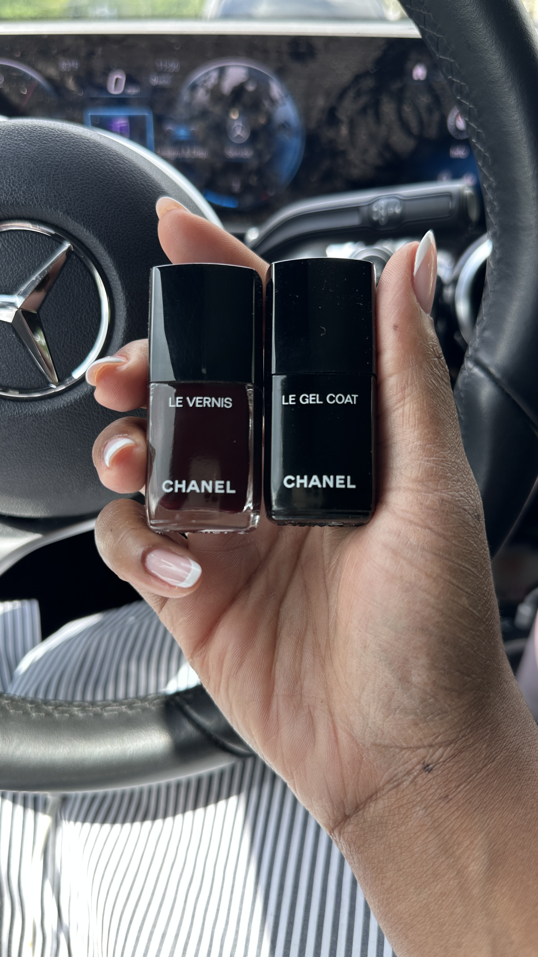 The only color I wear on my toes 🥰 lasts and lasts until you take it off! #giftguide #giftguideforher #cyberweek #luxurybeauty #luxury #chanel #chanelnailpolish #cybermonday #blackfriday #christmas #holidaygiftguide #sephora #mahamaven #fumi


#LTKGiftGuide #LTKBeauty #LTKHoliday