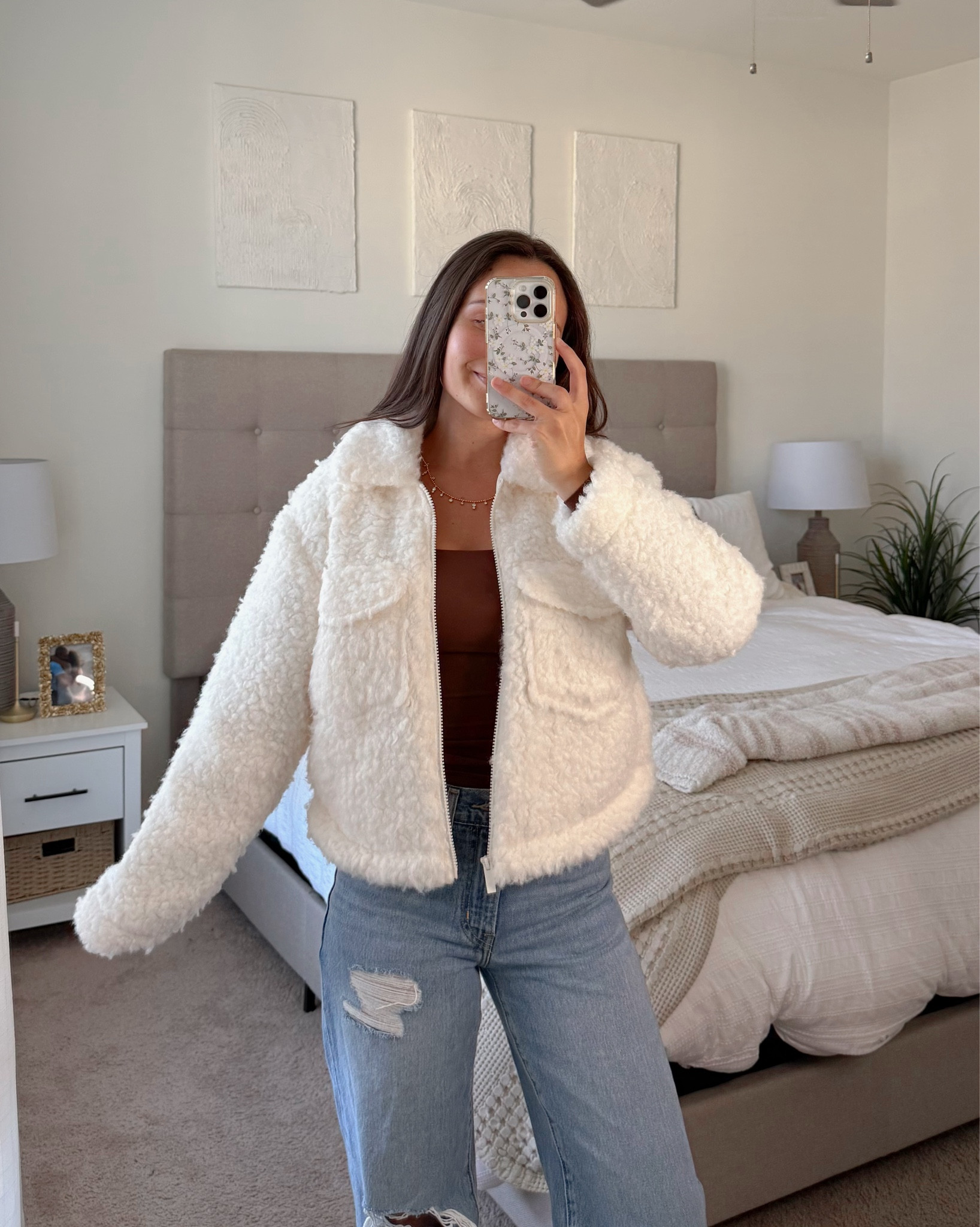 Target jackets!
white - XS,
fleece - sized up to small,
brown suede - XS but runs big so I’d size down if you can,
beige - runs superrrr oversized & I’m wearing XS but they do have XXS
—
Winter outfit, NYE outfit, Christmas outfit, Christmas lights outfit, ice skating outfit, winter jackets

#LTKgrwm #LTKHoliday #LTKdayinmylife