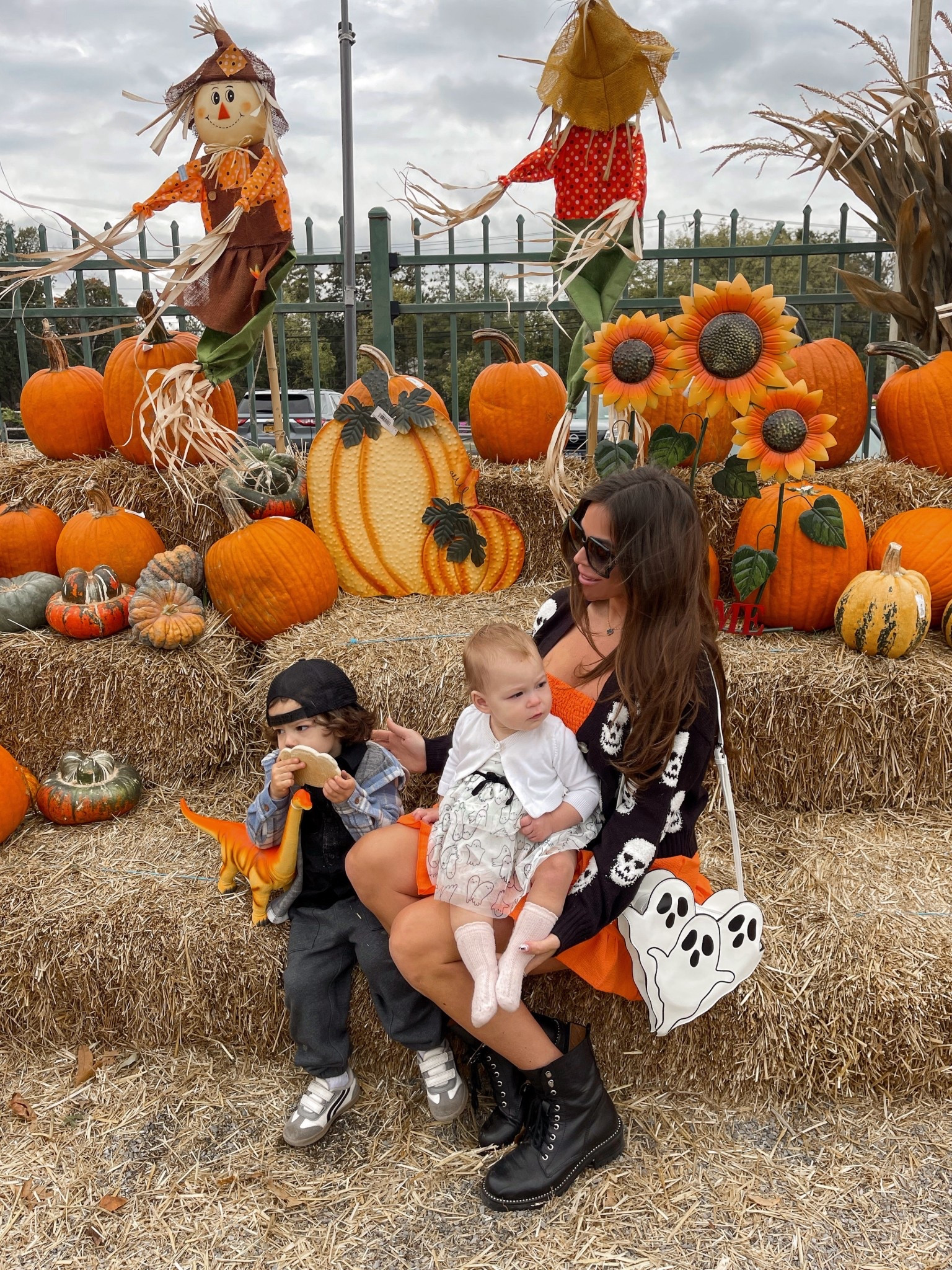another day, another pumpkin patch 🎃 

#LTKSeasonal #LTKHalloween #LTKFamily