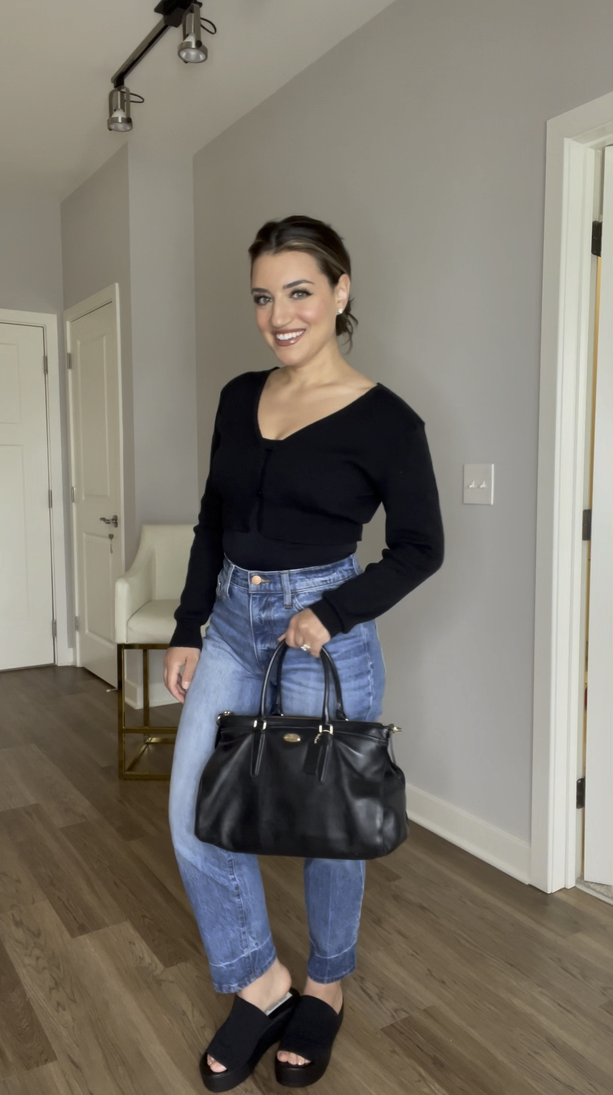 Wearing jeans in size 27

#LTKFind #LTKstyletip #LTKshoecrush