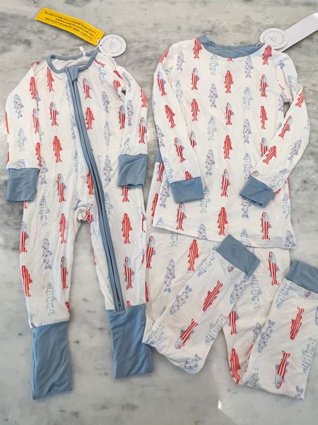 The ABSOLUTE cutest patriotic pjs from Sweet Tupelo! They also have a girl print that I LOVE! They are so soft and stretchy! I’m obsessed!

Pajamas / pjs / patriotic pjs / kids red, white, and blue clothes / kids 4th of July outfit

#LTKKids #LTKBaby