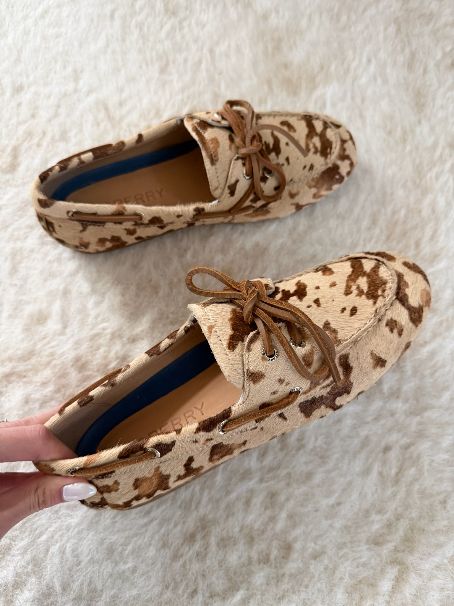 Women's shoes chic everyday wear work approved finds women's fashion elevated Annabrstylee 

#LTKdayinmylife #LTKWorkwear #LTKmomlife