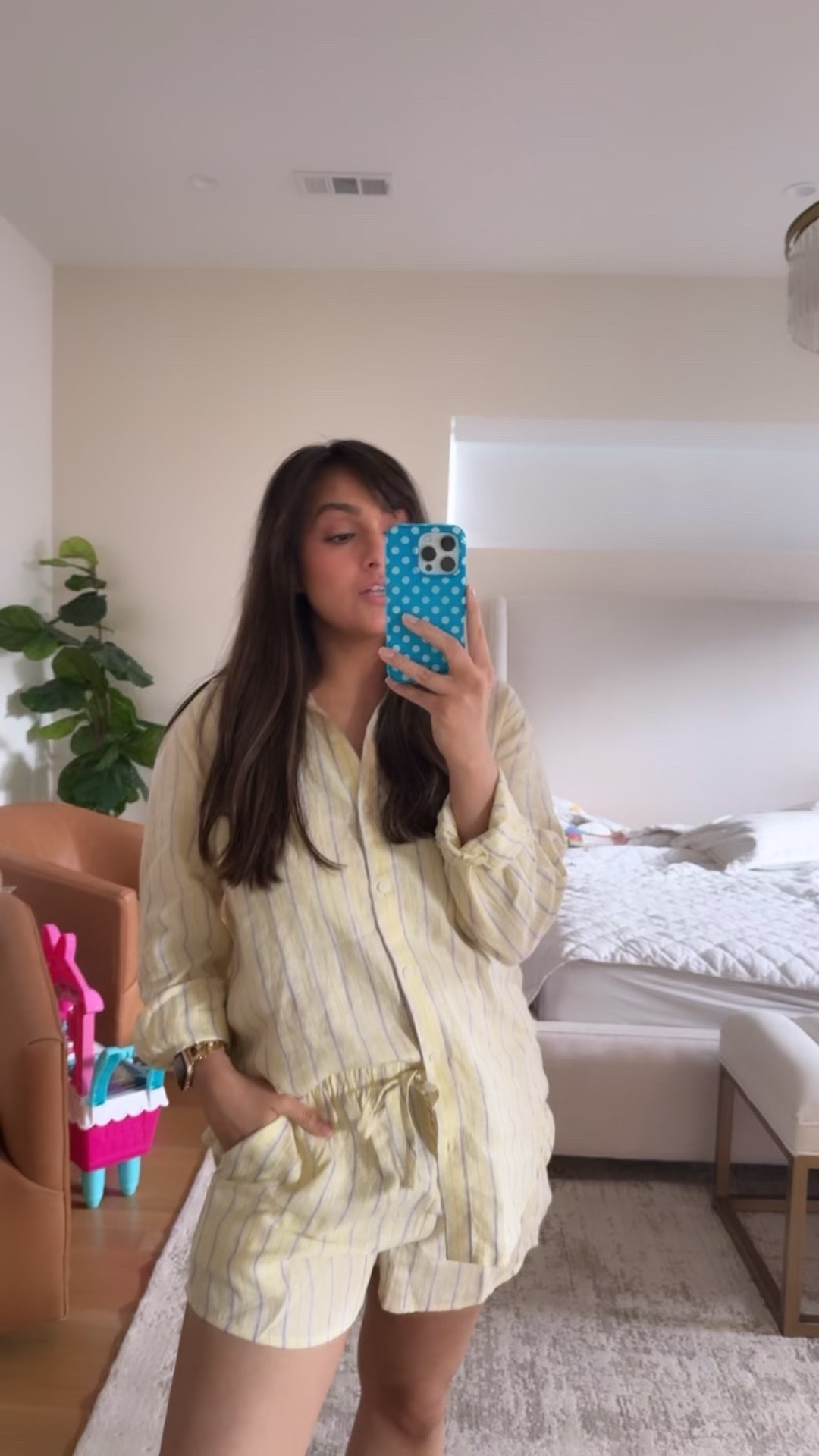 I’m wearing a size small in the shirt (runs oversized)
Medium in the shorts. It’s stretchy!