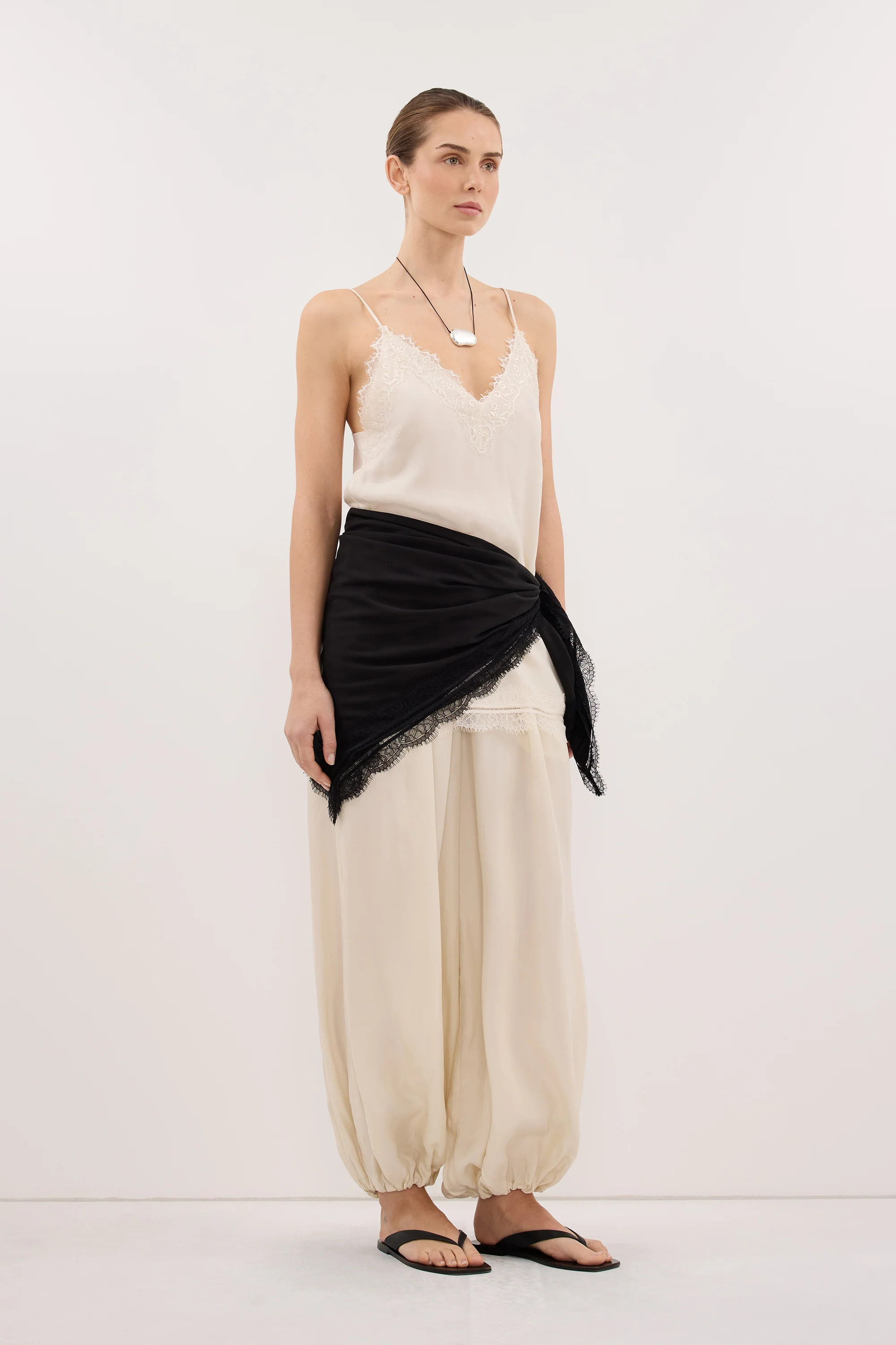 ANDREA BLACK CUPRO LACE SCARF | DISSH