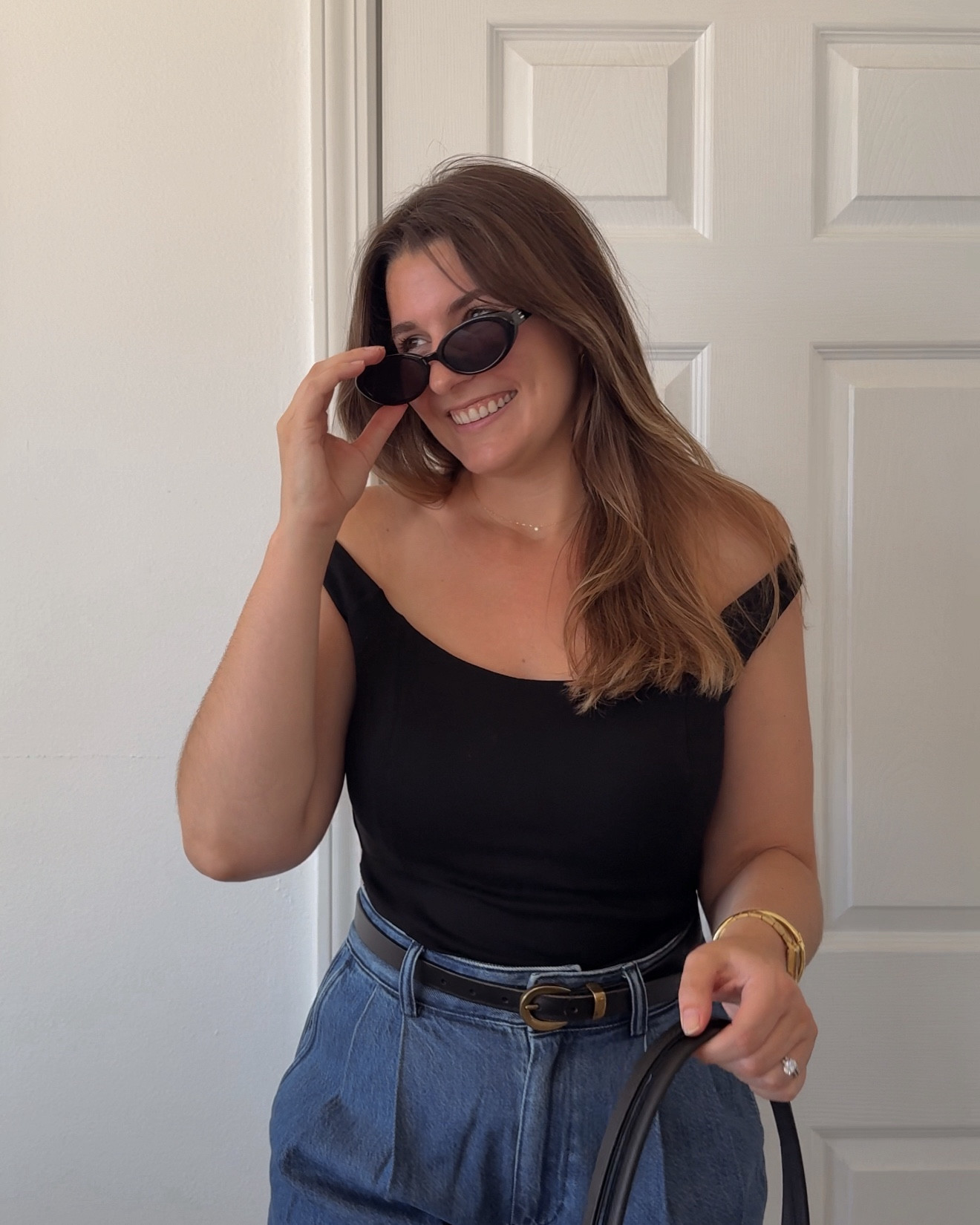 You know the feeling... plans pop up and suddenly nothing in your closet feels right! Dresses feel like too much, tees feel too casual, you just need jeans and a ‘nice top’!  

✨ From what to look for in the perfect top to how to style the full look, we’re breaking down the “jeans and a nice top” formula and sharing top picks! Read the full post now live on maevawithamour.com

🍸 Outfit details Top: @marcellanyc – get 10% off with code MAEVAWITHAMOUR at checkout  Bottom + belt: @madewell
Purse: @freja 
Earrings: @heavenmayhem

❤️ Love this look? Comment SHOP for a DM with the link, or tap the link in bio to explore the outfit and more! 

👉 Save and follow for French-inspired style and wardrobe tips to elevate your everyday fashion 

With Amour, M.

#marcellamuse #datenightlook #chicoutfit #ootd #grwm #styleinspo #wardrobestaples #capsulewardrobe 


#LTKStyleTip #LTKItBag #LTKSeasonal