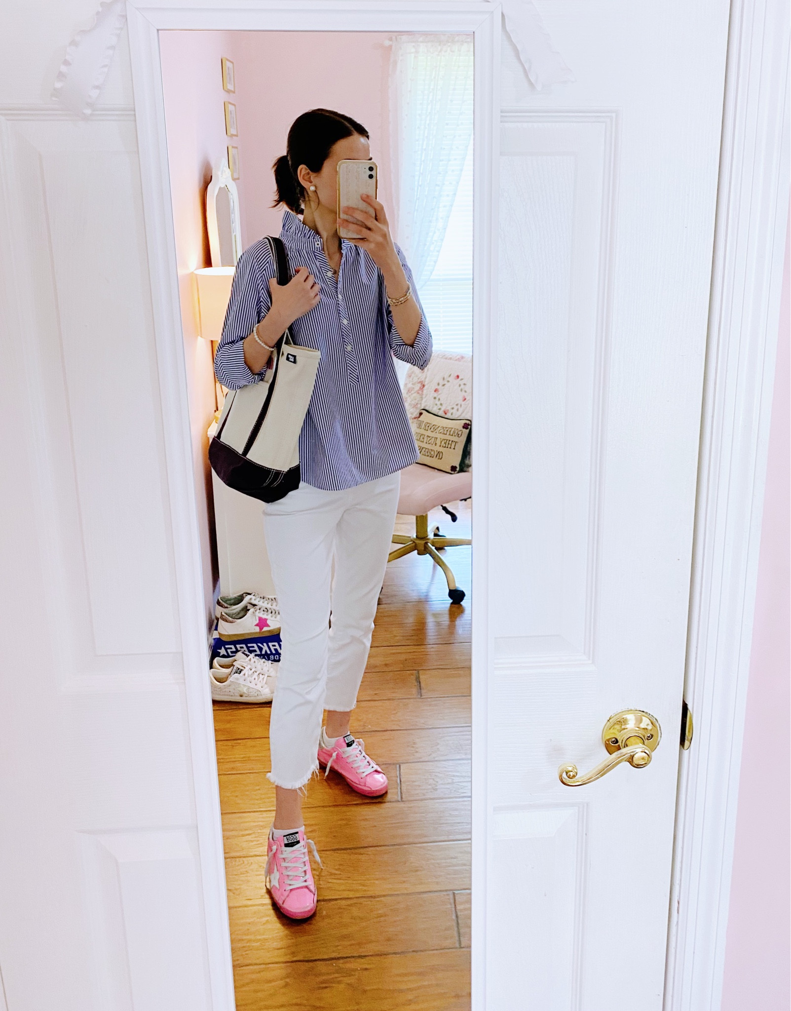 work ootd! Old vineyard vines top but linked similar options!


#LTKstyletip #LTKfindsunder50 #LTKworkwear