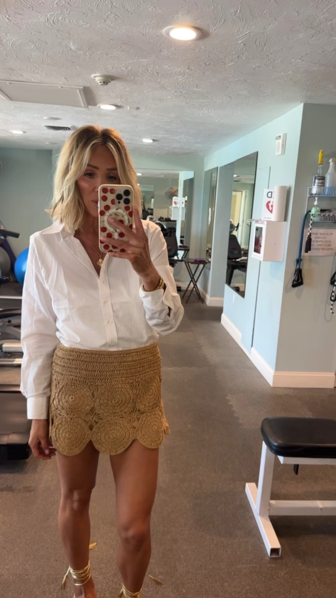 The skirt that you ladies all made go viral last summer is now restocked in all sizes  😍😍😍 I’m in a medium 