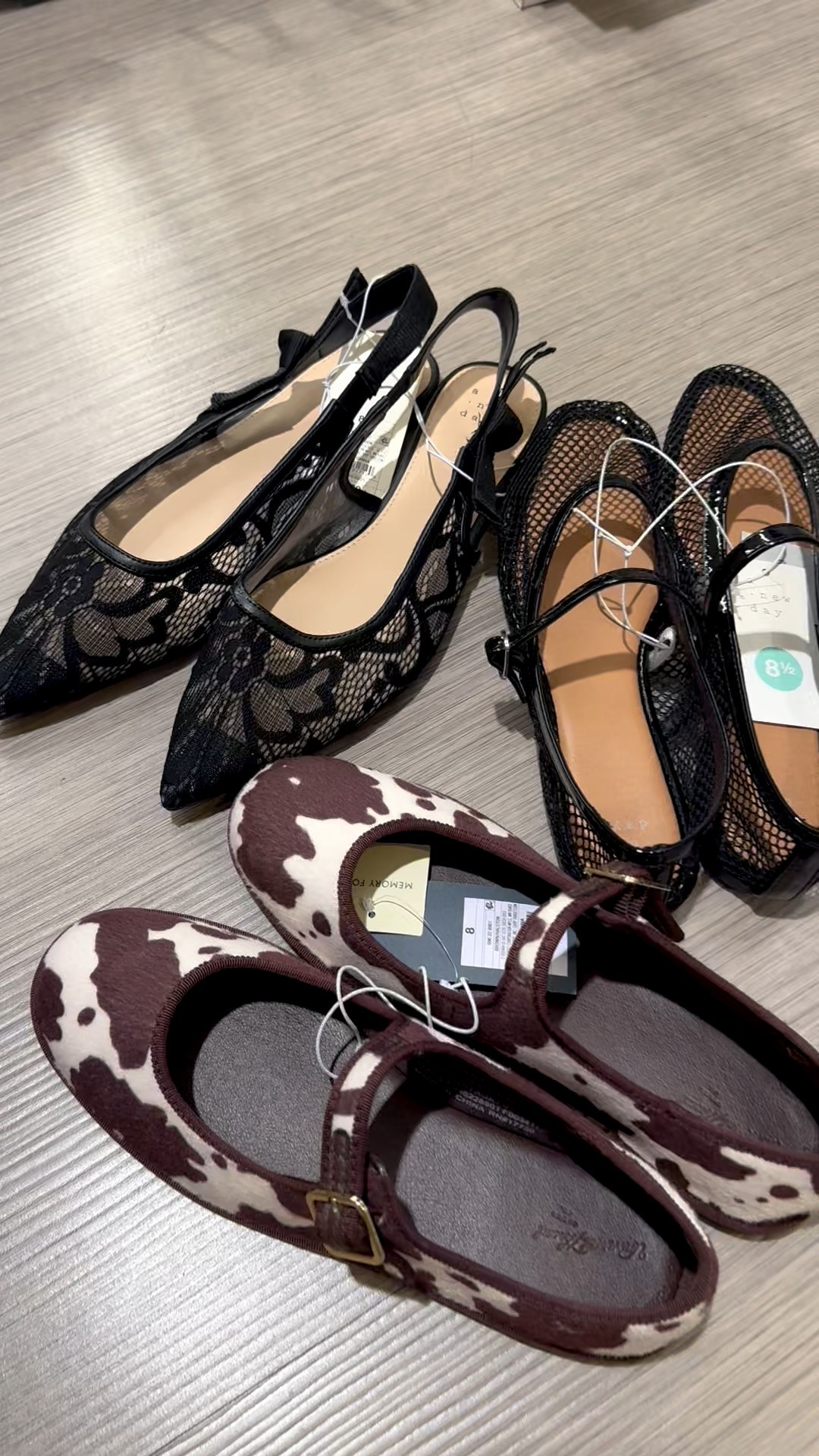 Four fall shoes I’m obsessed with from Target 🍂
Three pairs of dreamy flats, black mesh, brown + cream cow print, and romantic black lace (they seriously go with everything). And these loafers… let’s just say they’re a total dupe for my Gucci pair and feel just as luxe. 🤎🖤

Each of these can take you from office to evening with zero effort mix, match, and make fall dressing feel easy.

#LTKFindsUnder50 #LTKShoeCrush