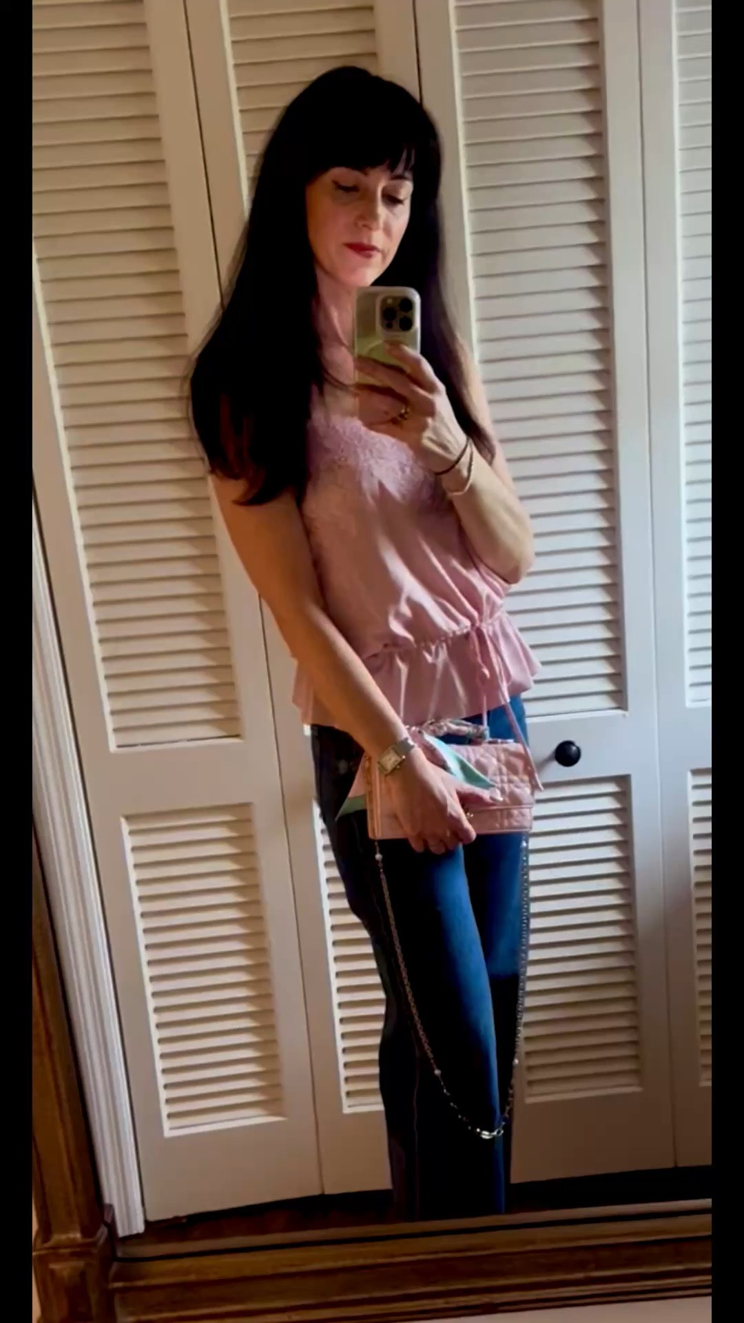 Loving this @Reformation top and the viral “Secret Sauce” jeans from AYR #ootd

#LTKootd
