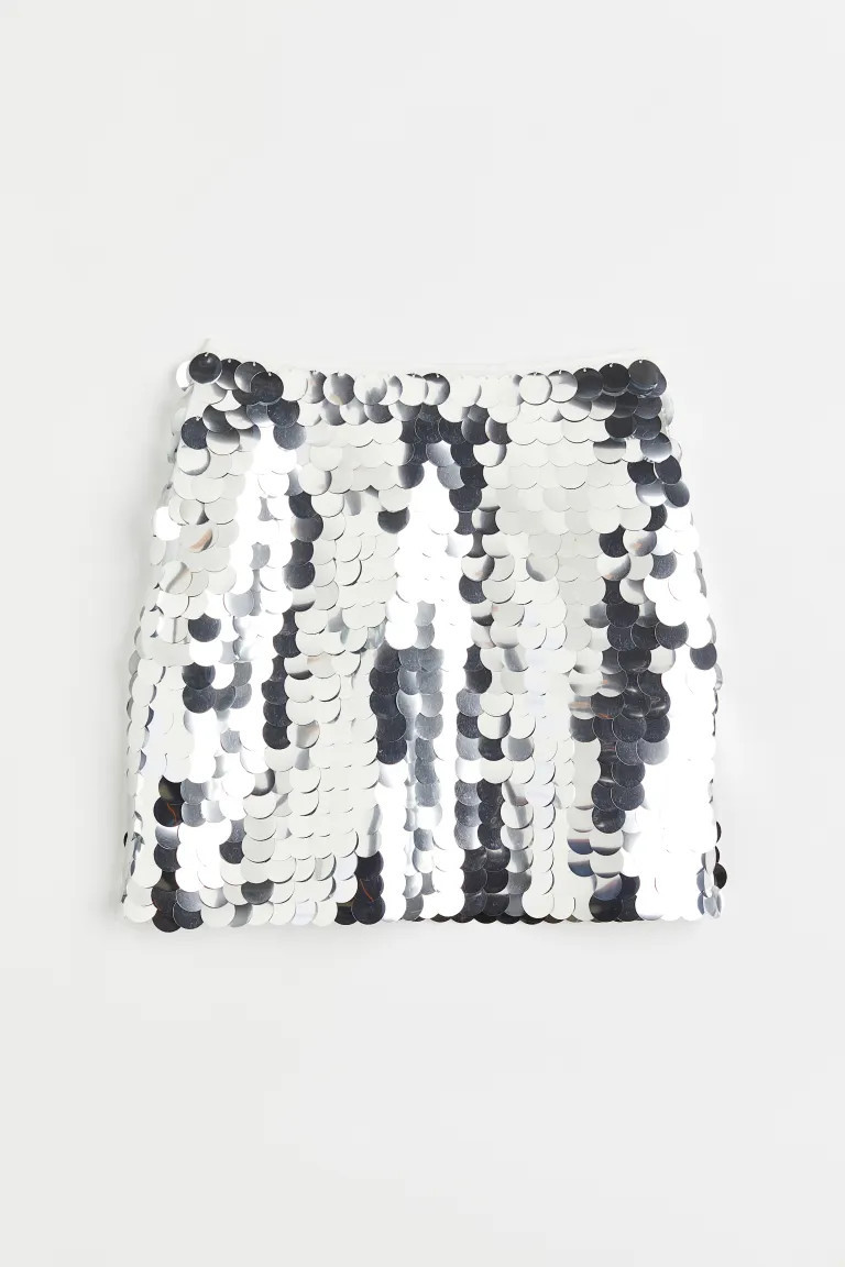 Short skirt | H&M (UK, MY, IN, SG, PH, TW, HK)