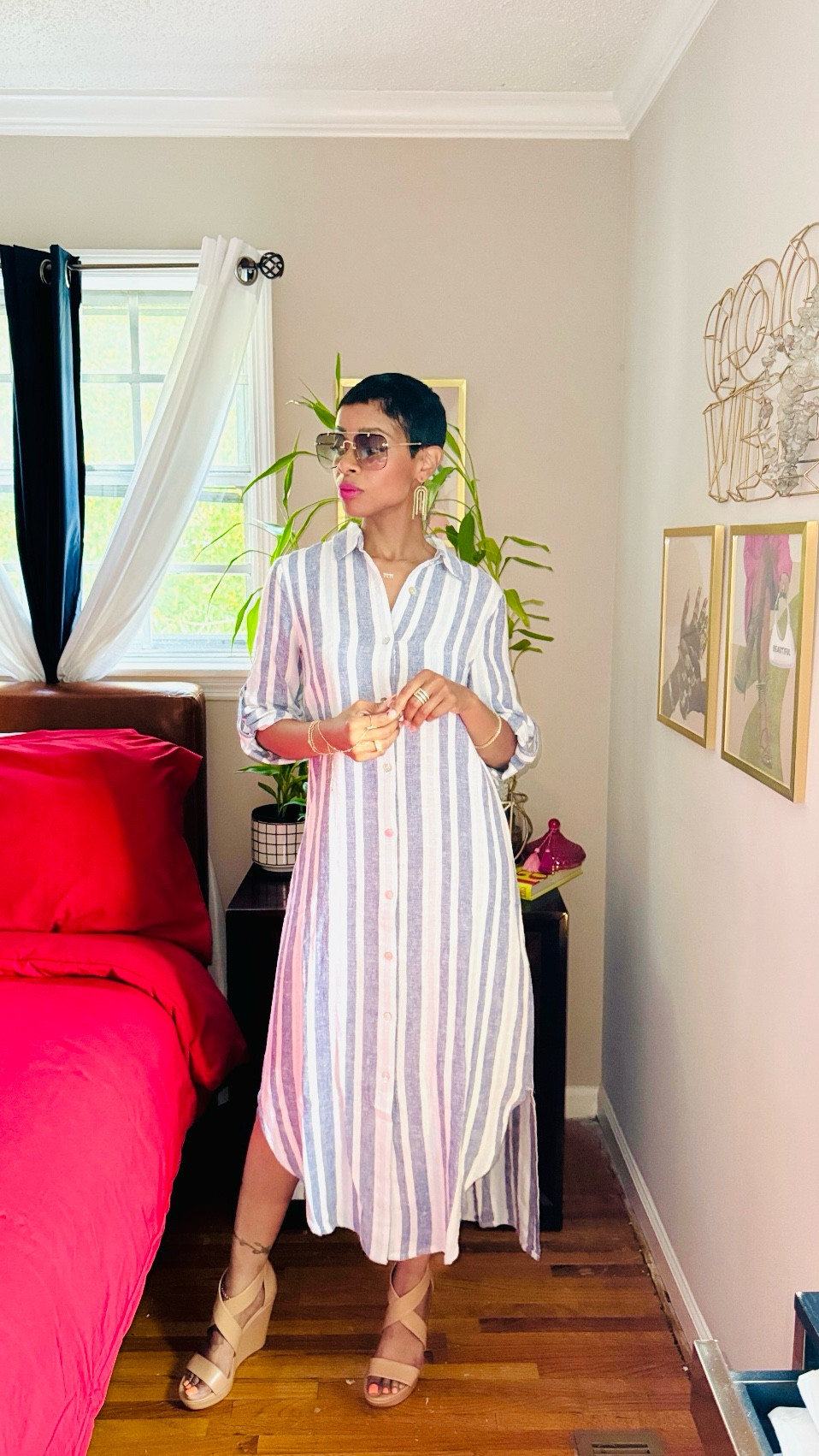 This is probably one of my favorite go to throw on dresses where you wanna feel comfortable and you can still dress it up with the fall! 

#LTKootd #LTKmomlife #LTKgrwm