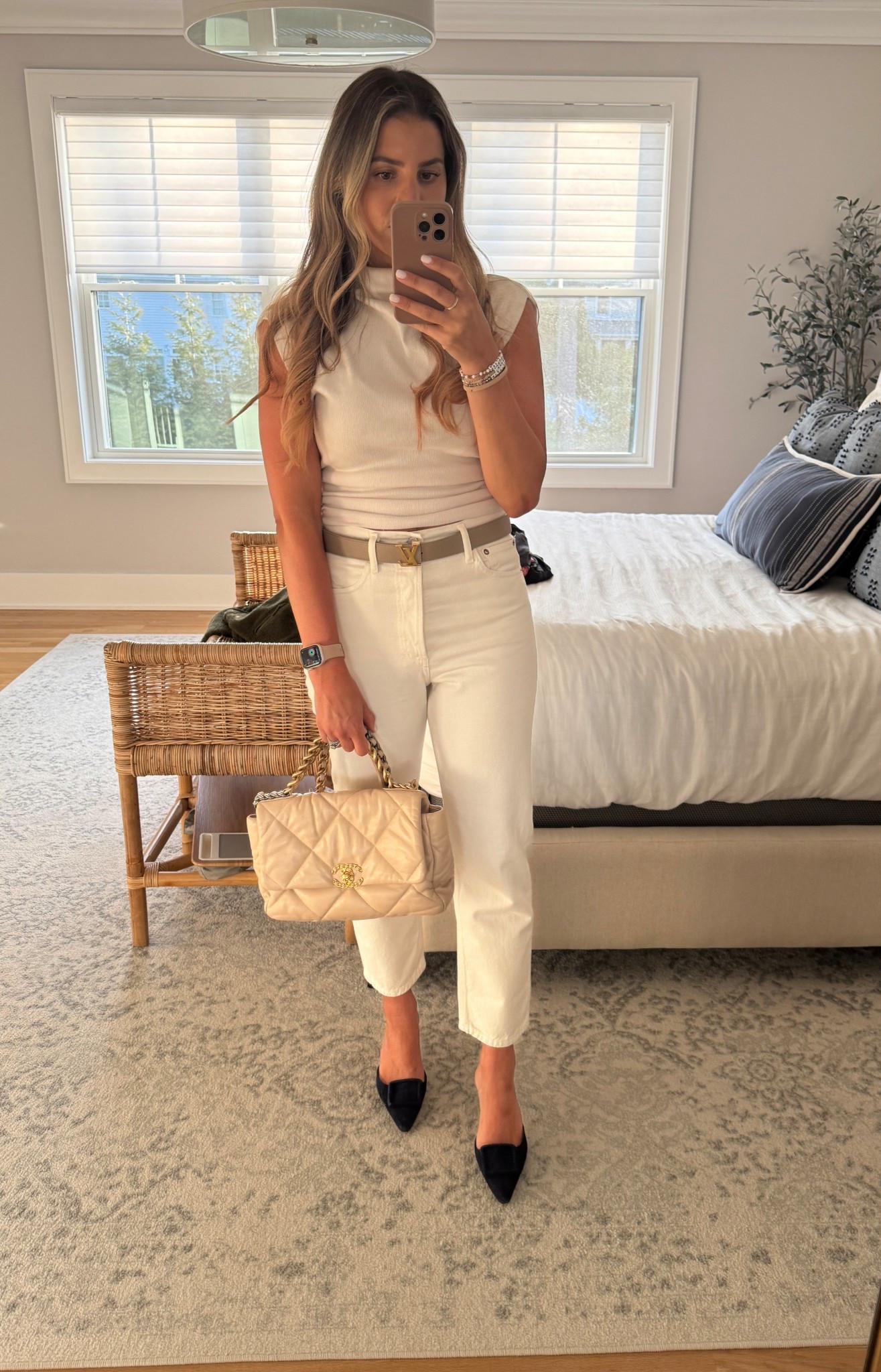 Date night


  #whitejeans #beige #spring 


#LTKShoeCrush #LTKStyleTip