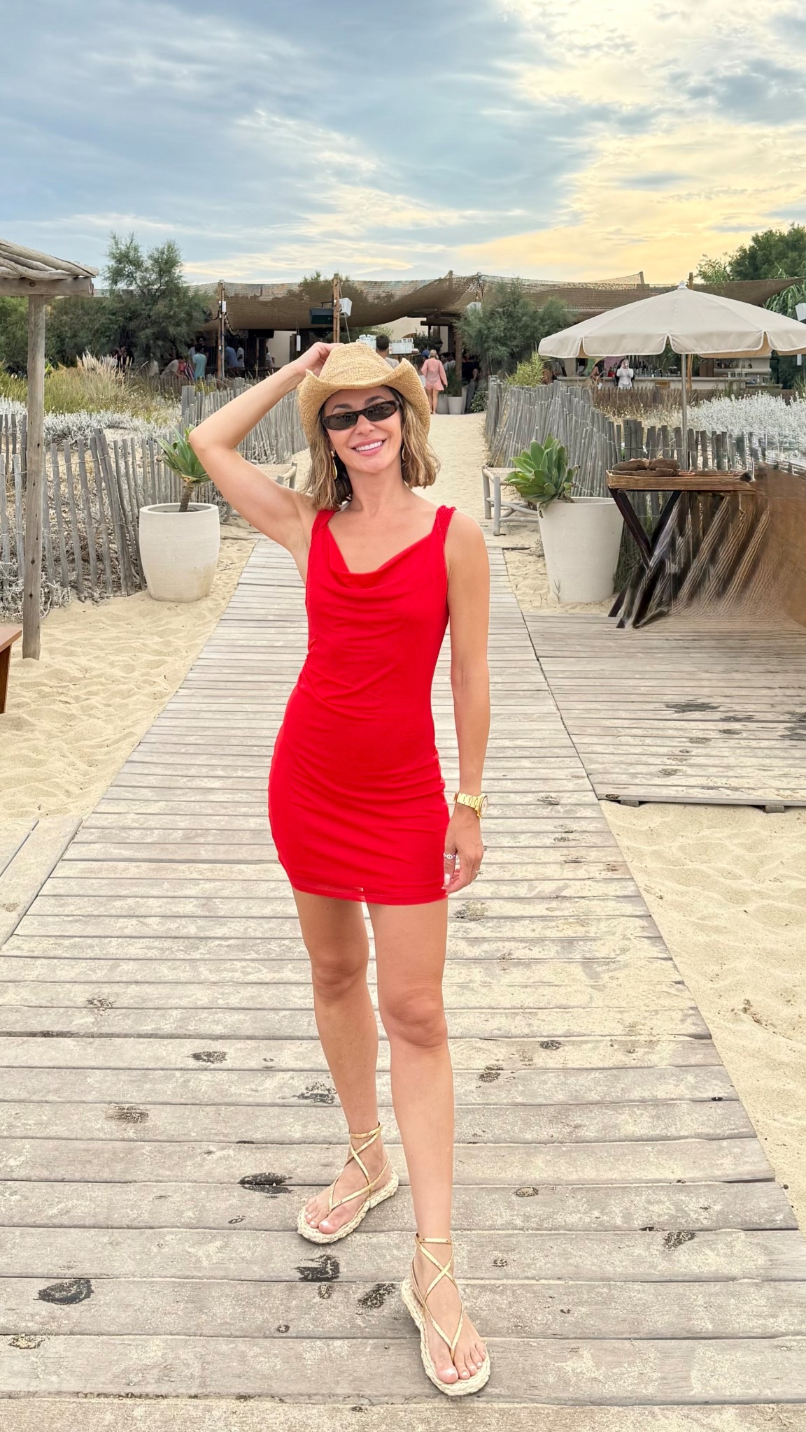 Beach club vibes