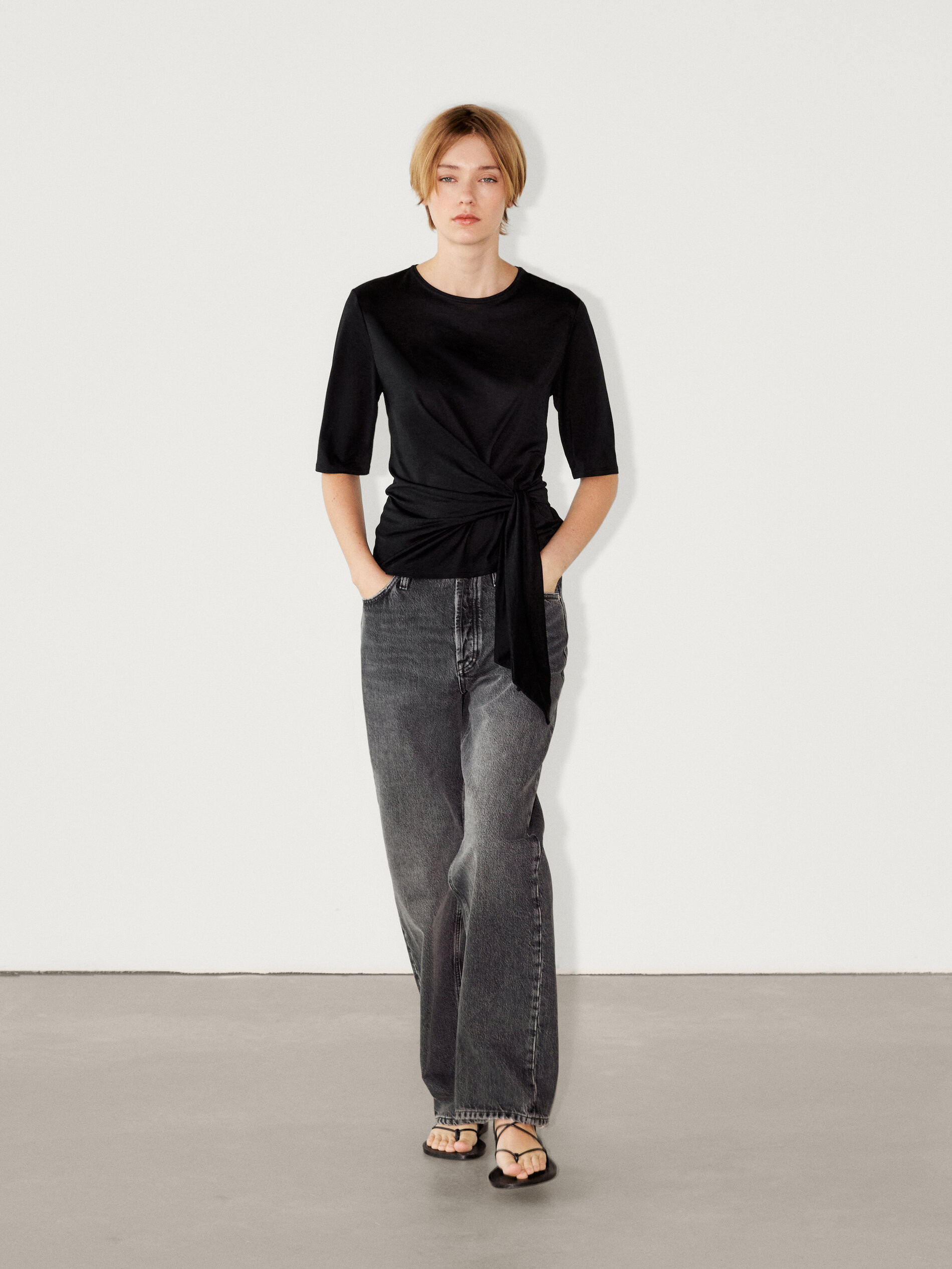 Short sleeve T-shirt with tie detail | Massimo Dutti UK