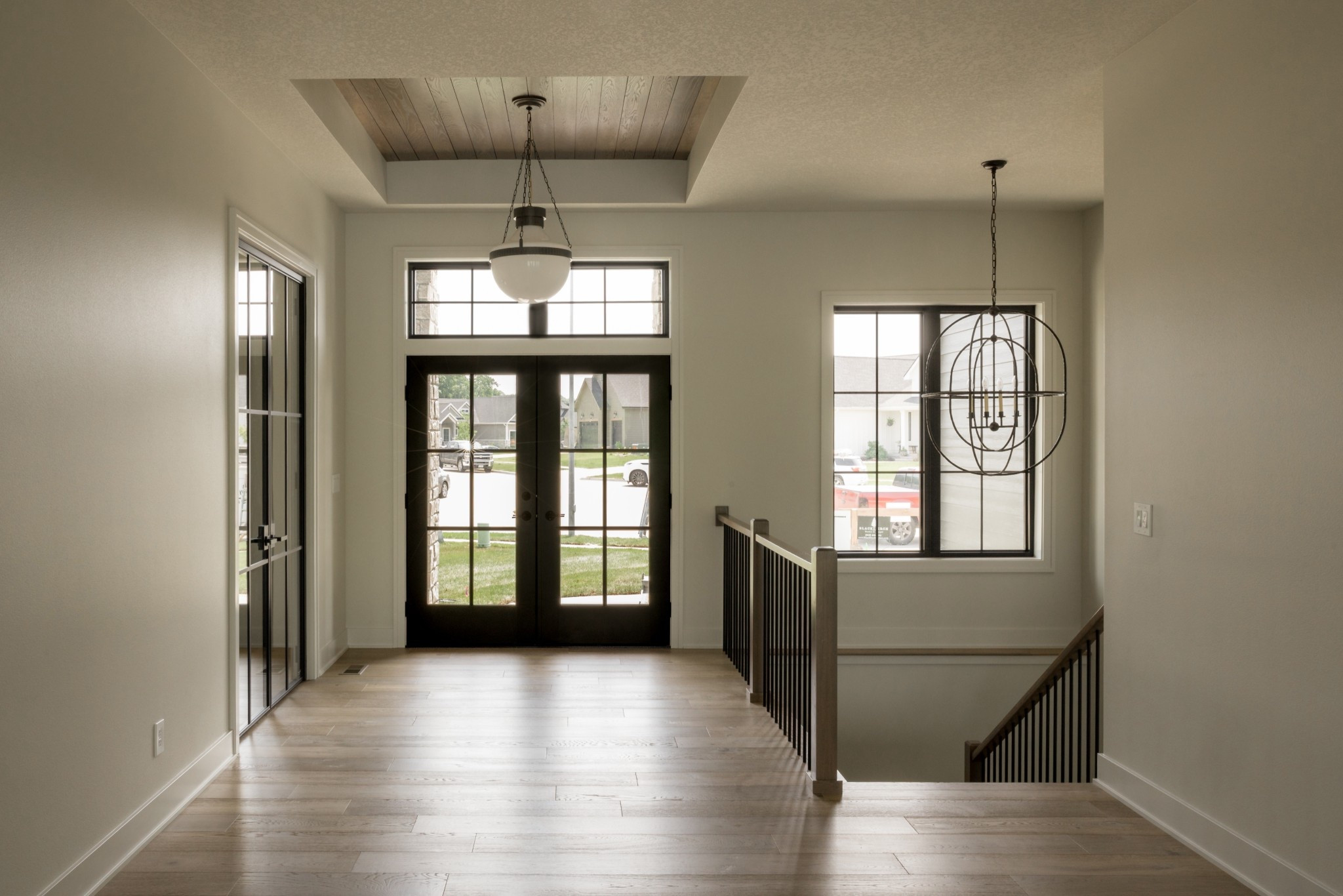 Perfectly paired light fixtures! 

#LTKHome #LTKStyleTip