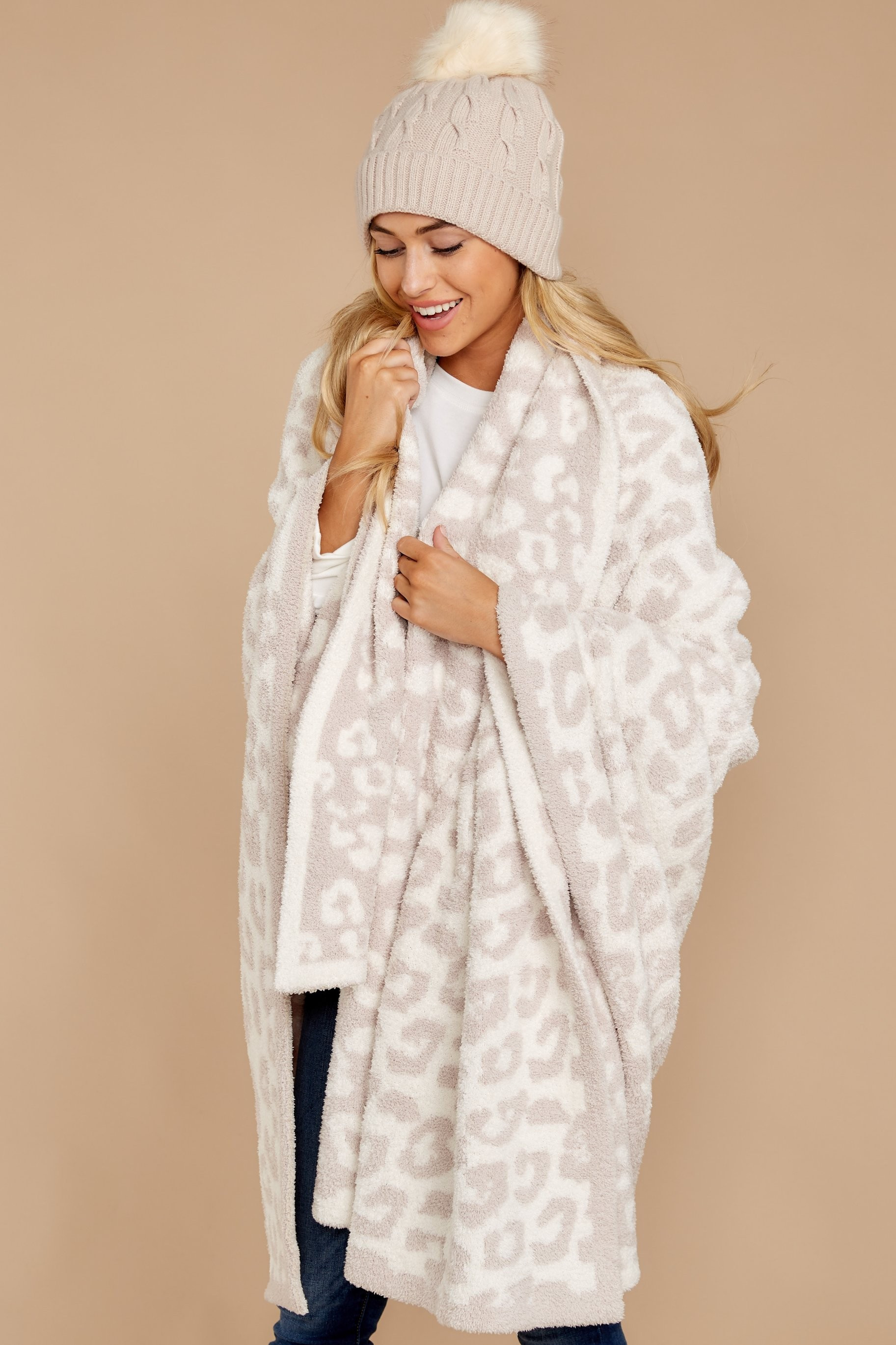 CozyChic® Cream Barefoot In The Wild Throw Beige | Red Dress 