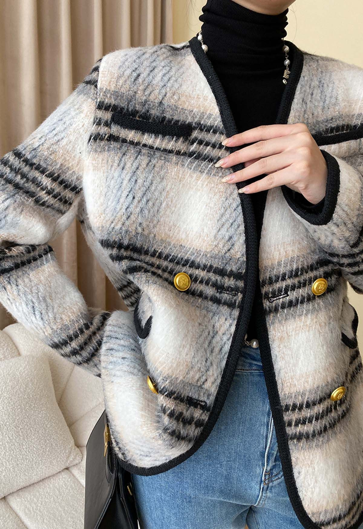 Retro Contrast Double-Breasted Fuzzy Coat in Black | Chicwish