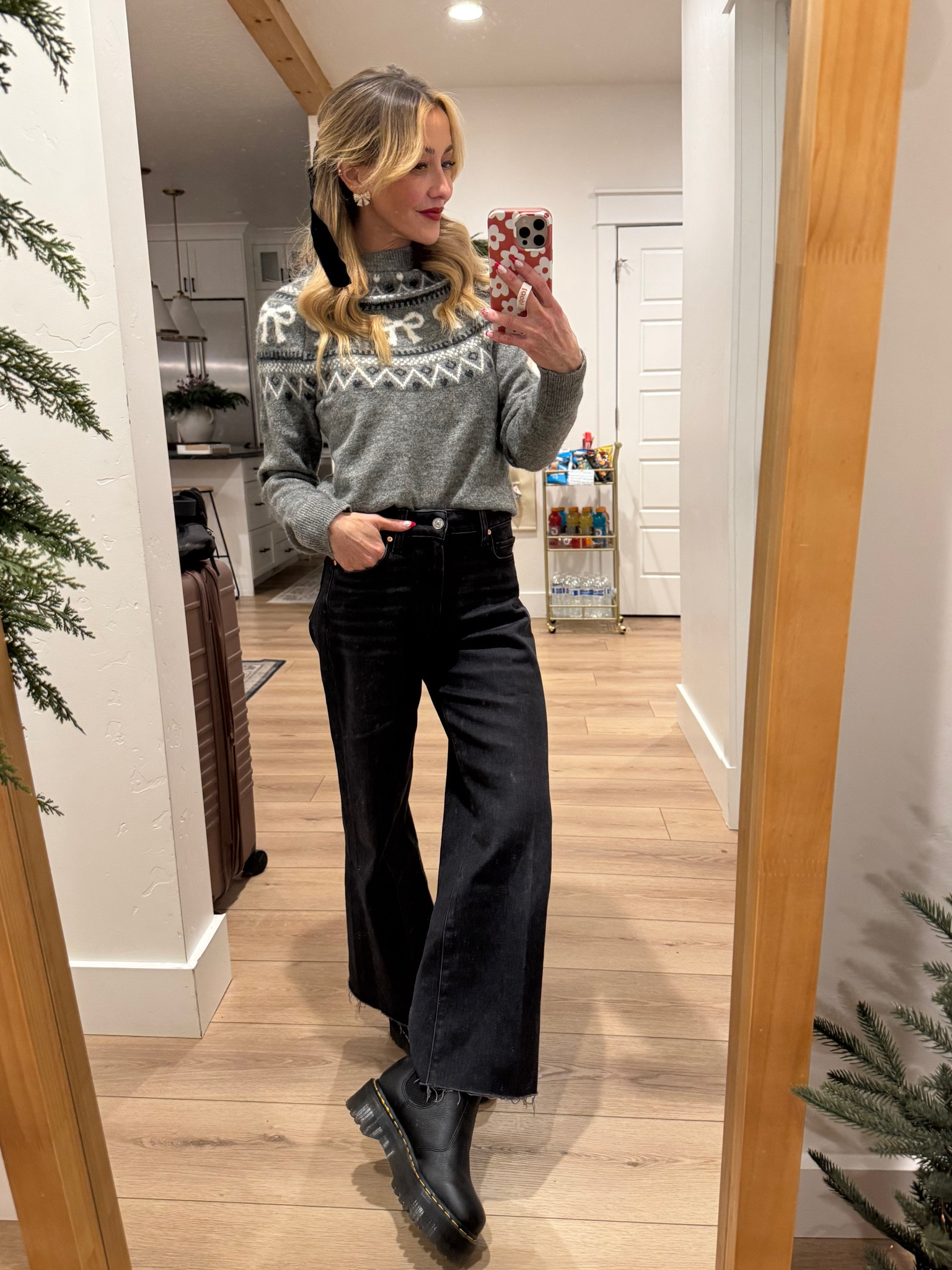 Holiday outfit details! 

#LTKHoliday #LTKGiftGuide #LTKStyleTip